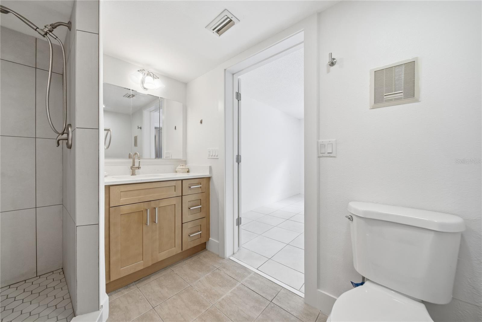1247 S MARTIN LUTHER KING JR AVE #107