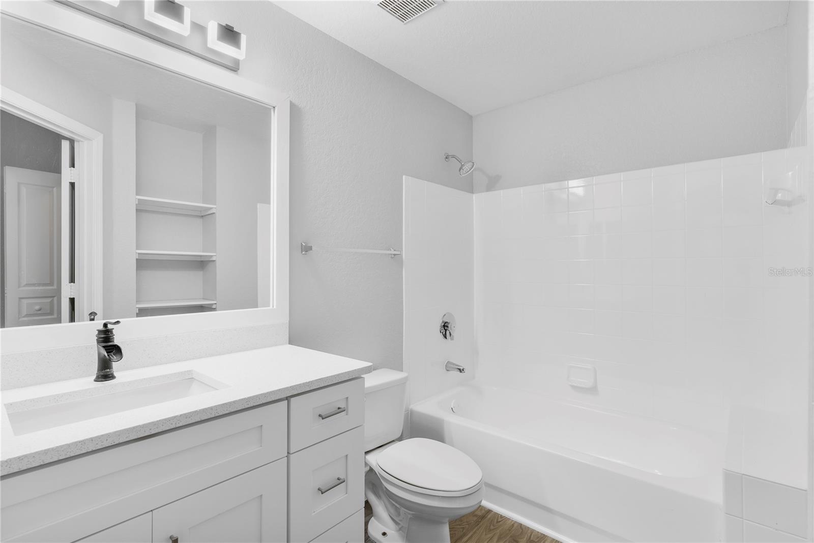 17110 CARRINGTON PARK DR #806