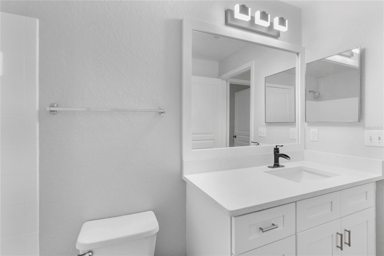 17110 CARRINGTON PARK DR #806