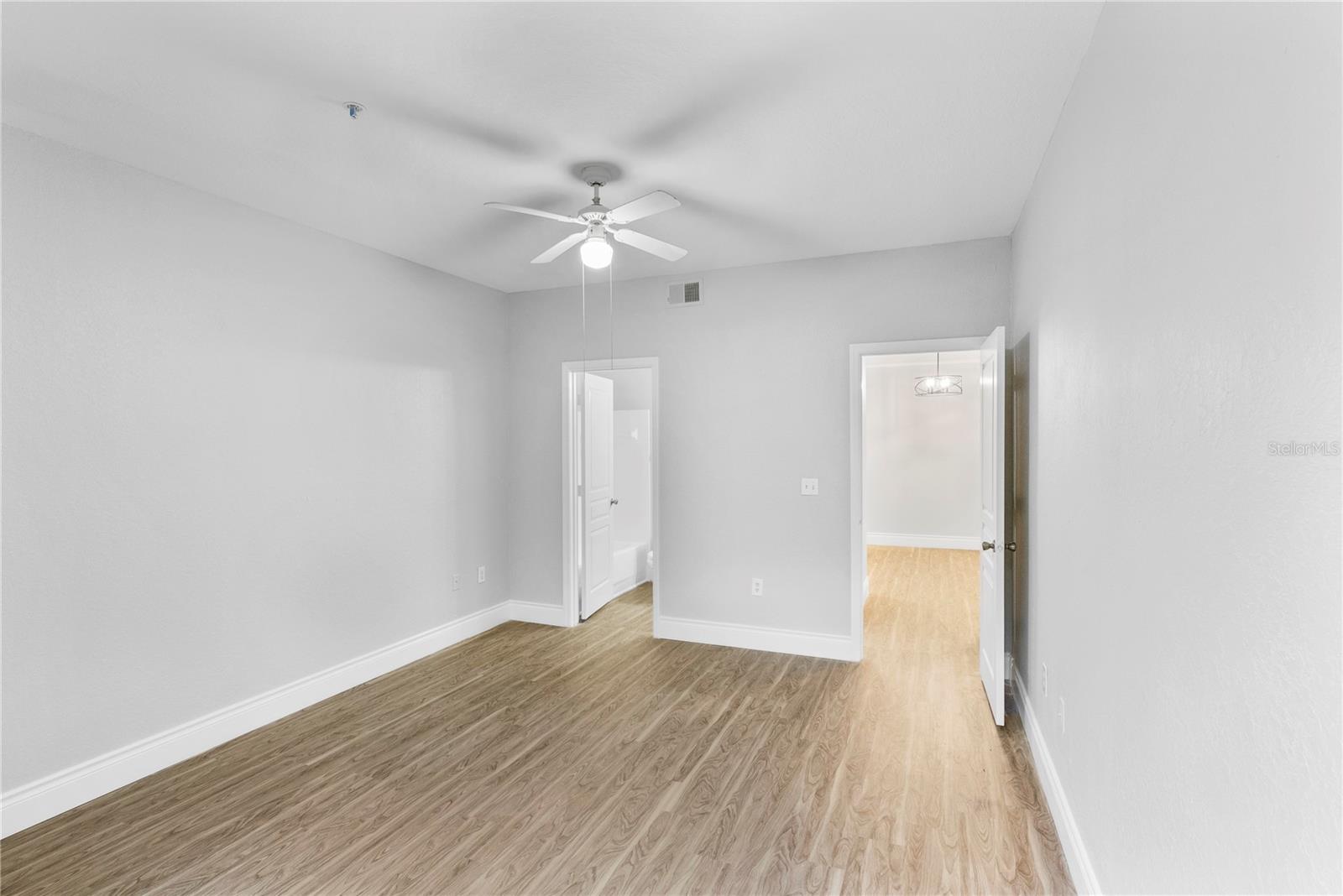 17110 CARRINGTON PARK DR #806