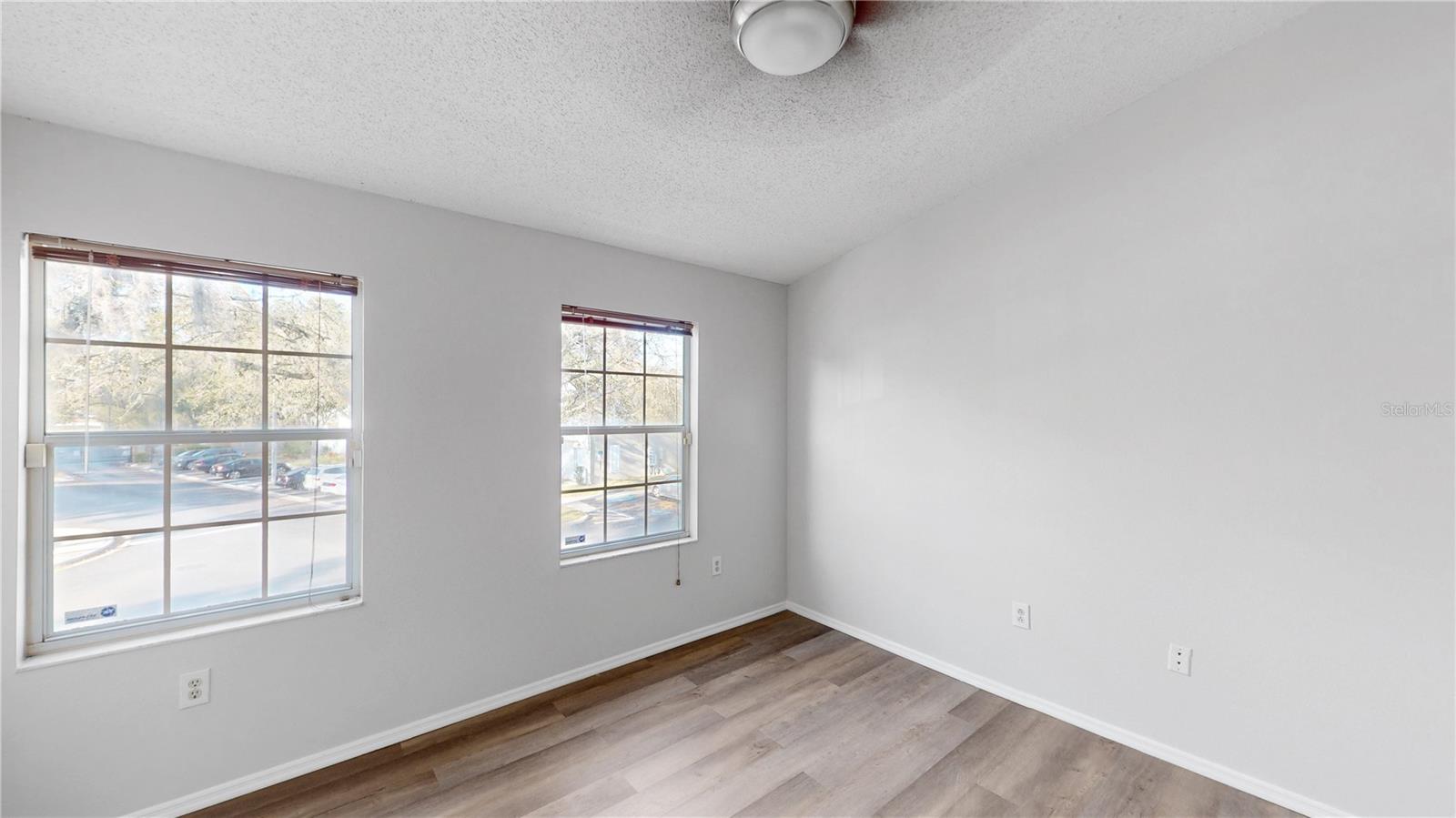 8549 HUNTERS KEY CIR