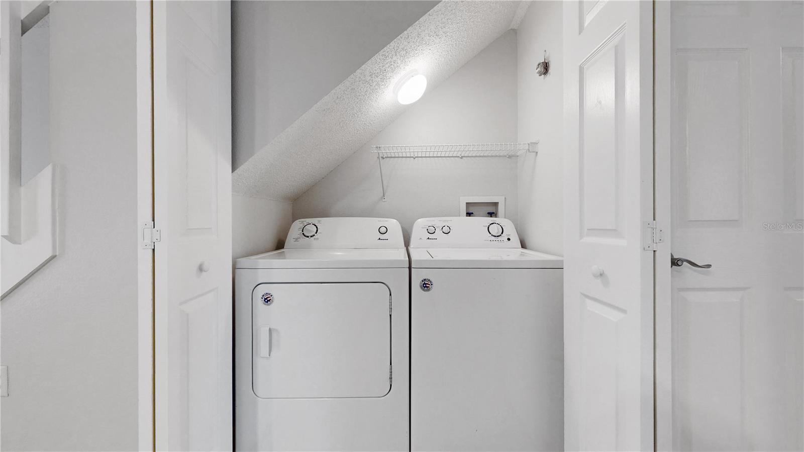 8549 HUNTERS KEY CIR