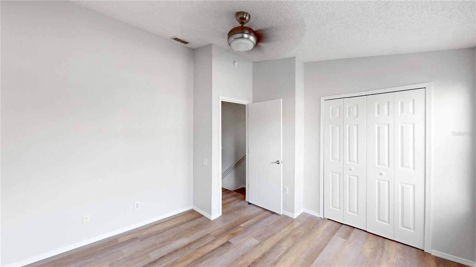 8549 HUNTERS KEY CIR