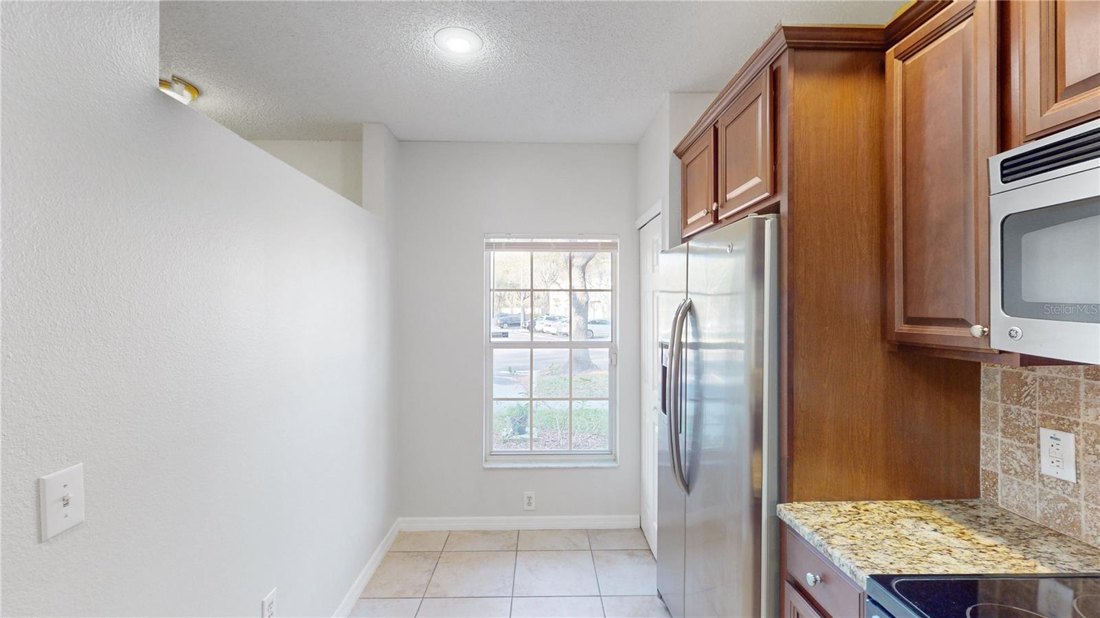 8549 HUNTERS KEY CIR