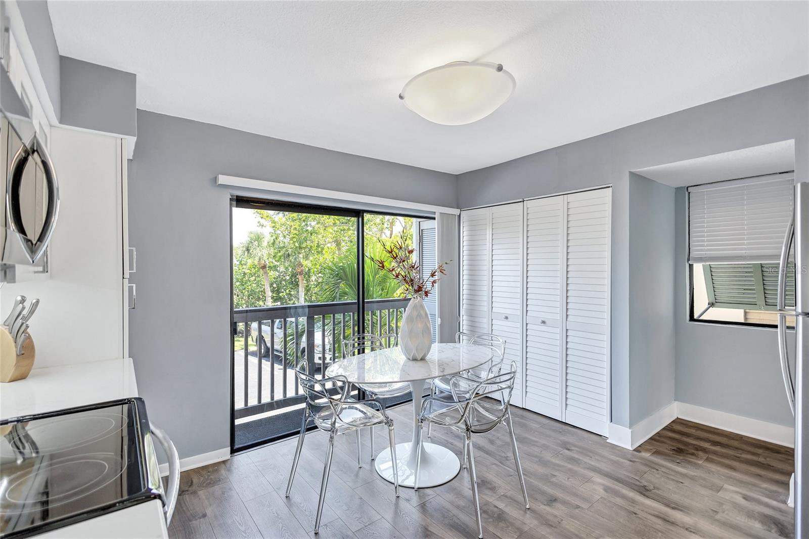 1155 LAKE HOUSE CIR #C119