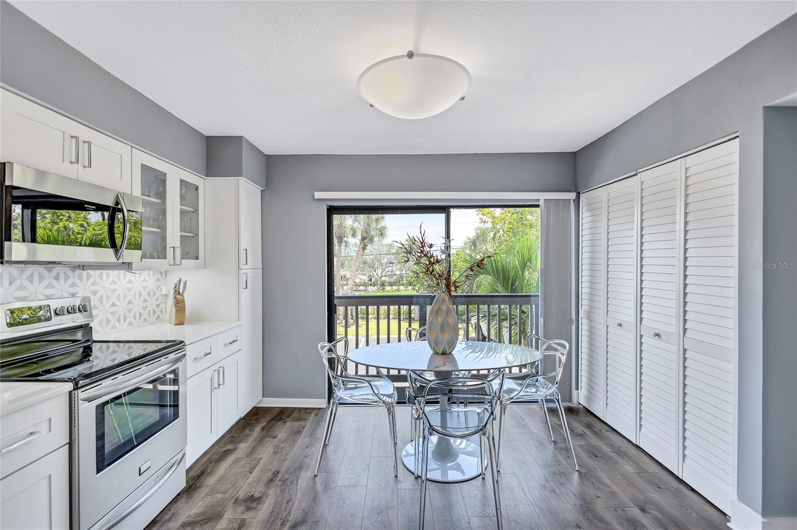 1155 LAKE HOUSE CIR #C119