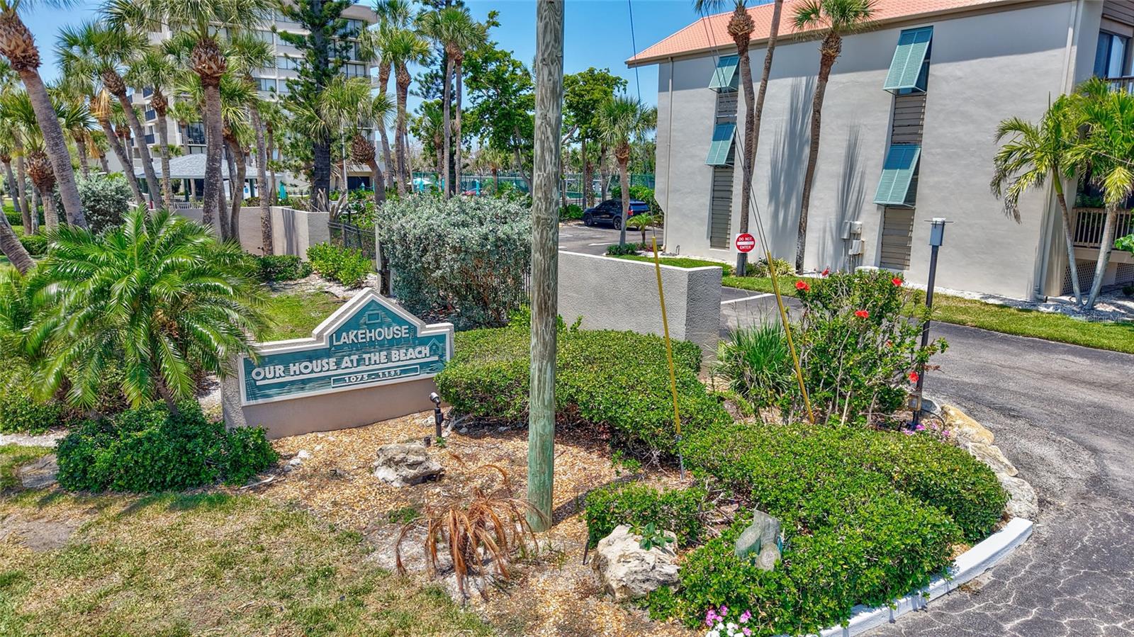 1155 LAKE HOUSE CIR #C119