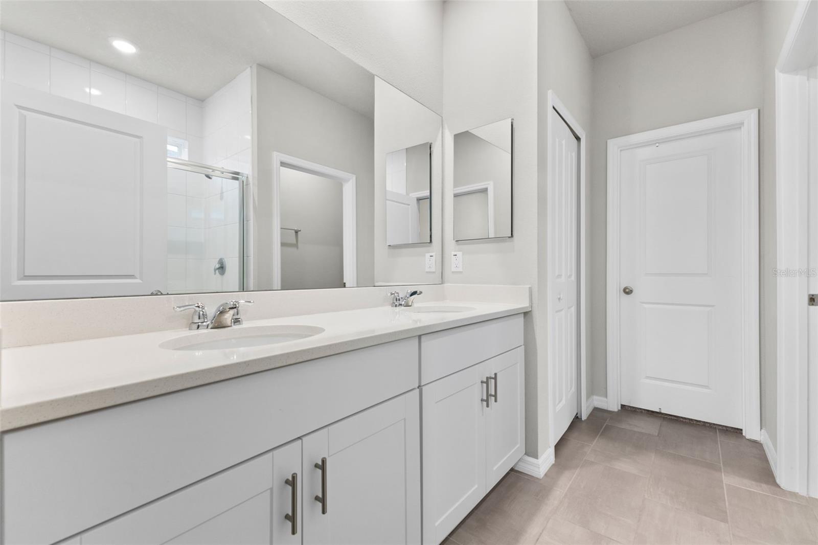 5315 LOS ROBLES CT