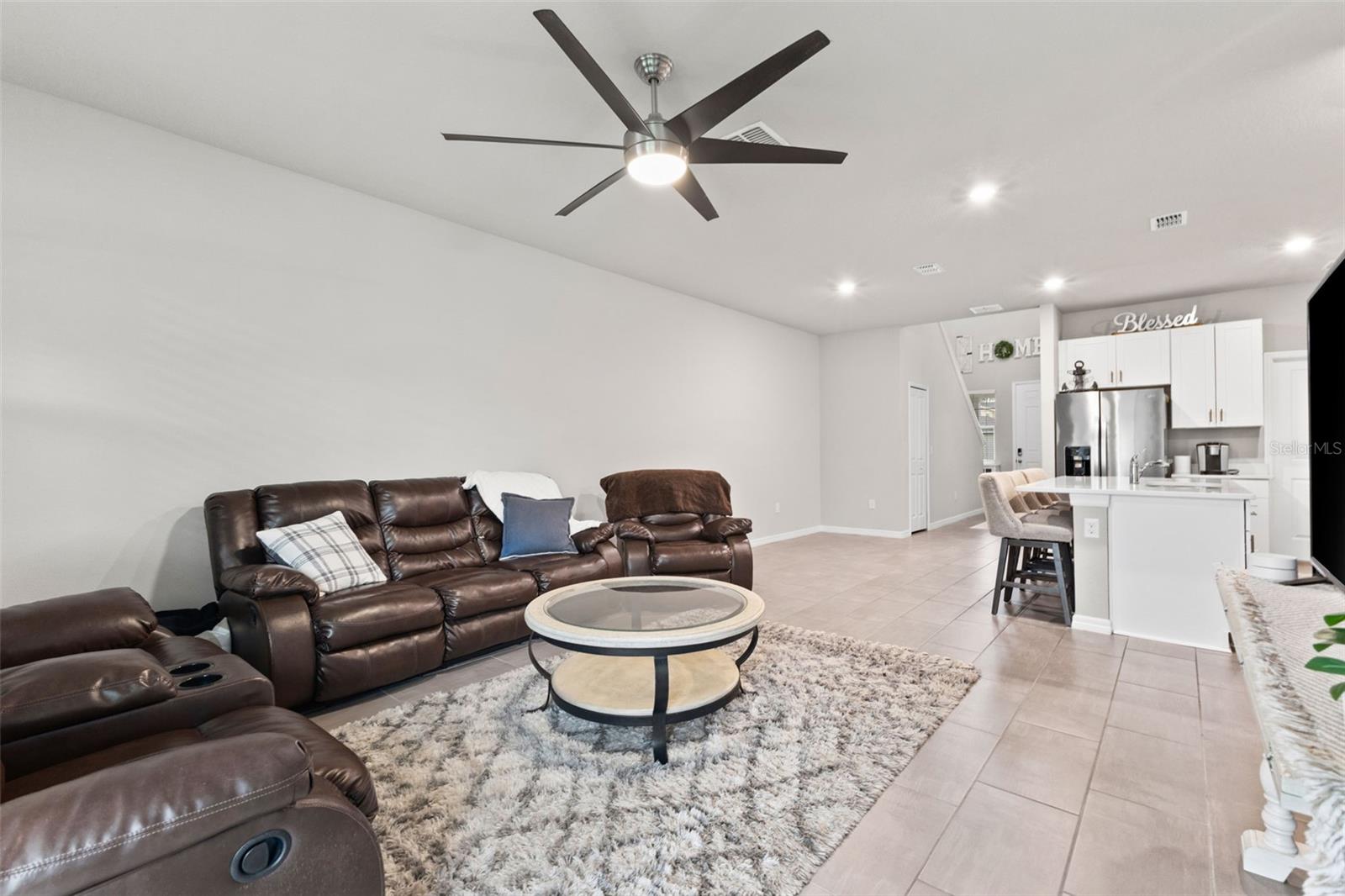 5315 LOS ROBLES CT