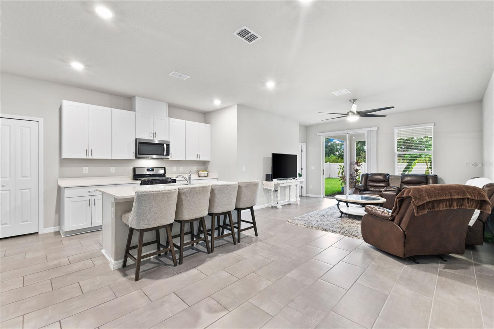 5315 LOS ROBLES CT