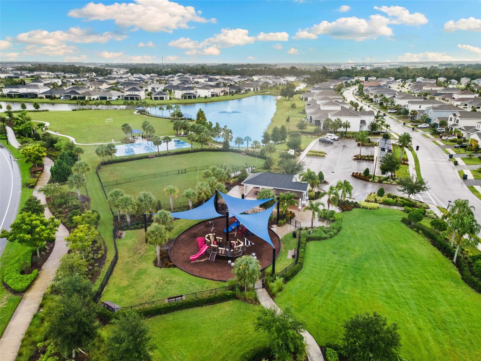 5315 LOS ROBLES CT