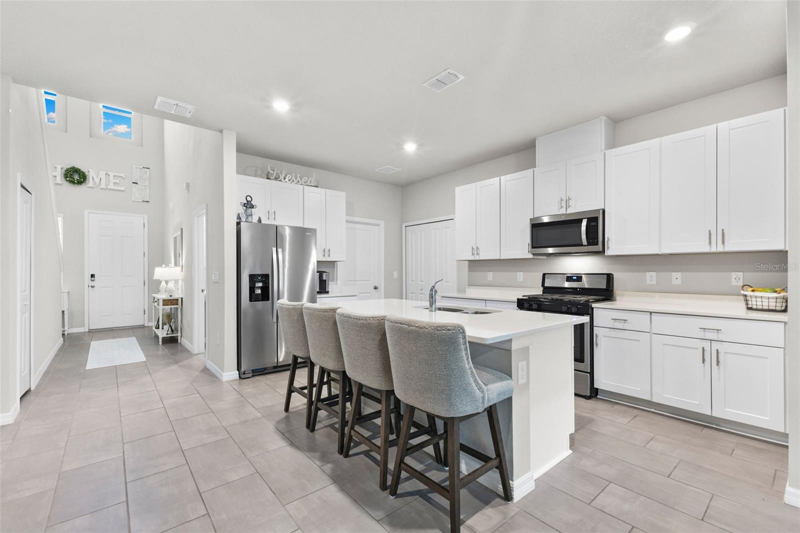 5315 LOS ROBLES CT