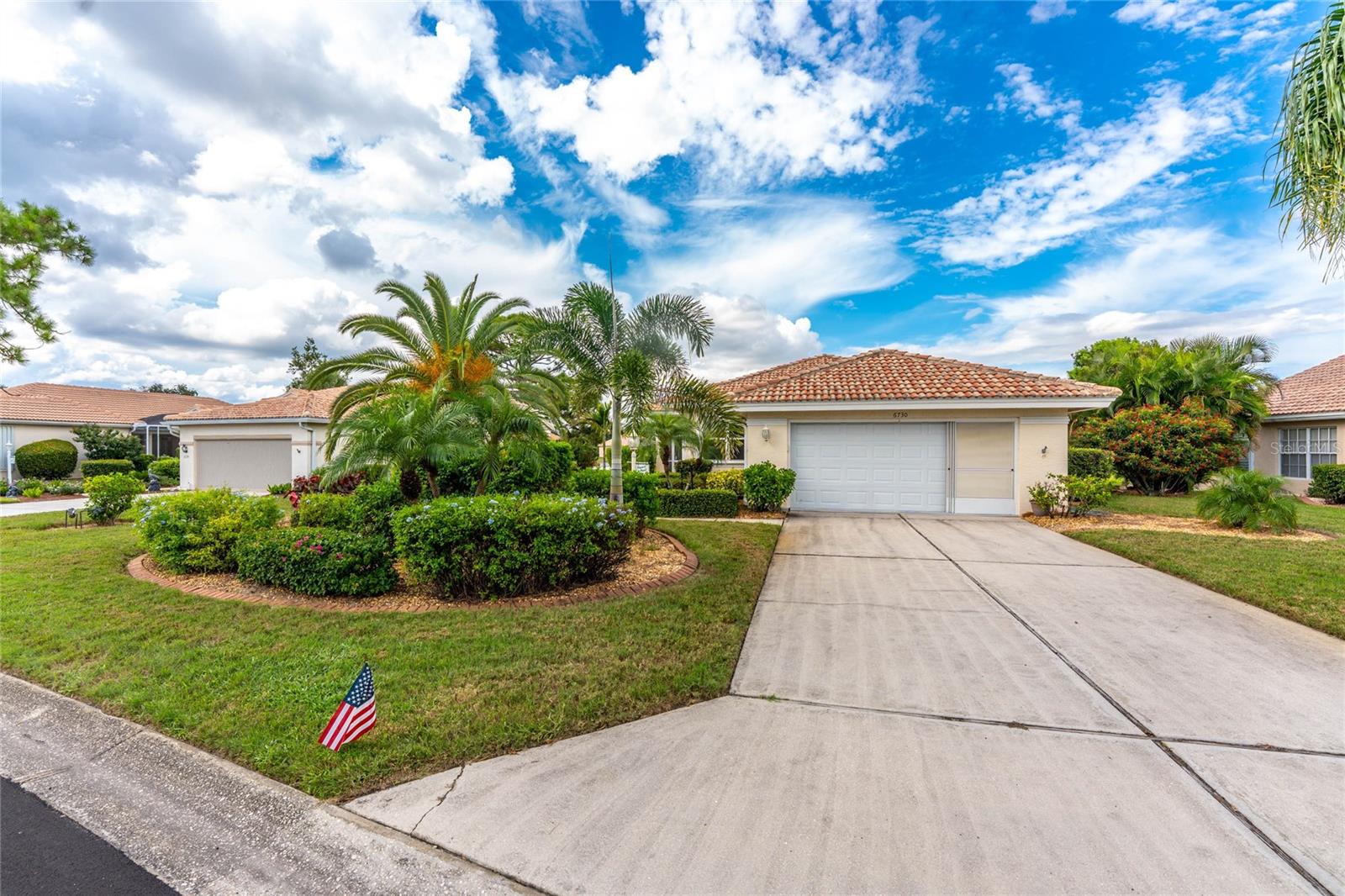 6730 GREENVIEW LN