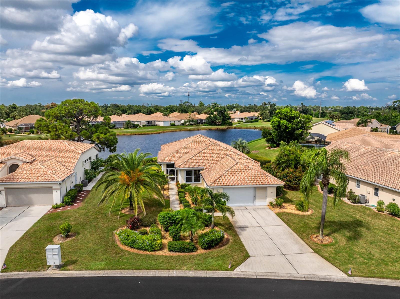 6730 GREENVIEW LN