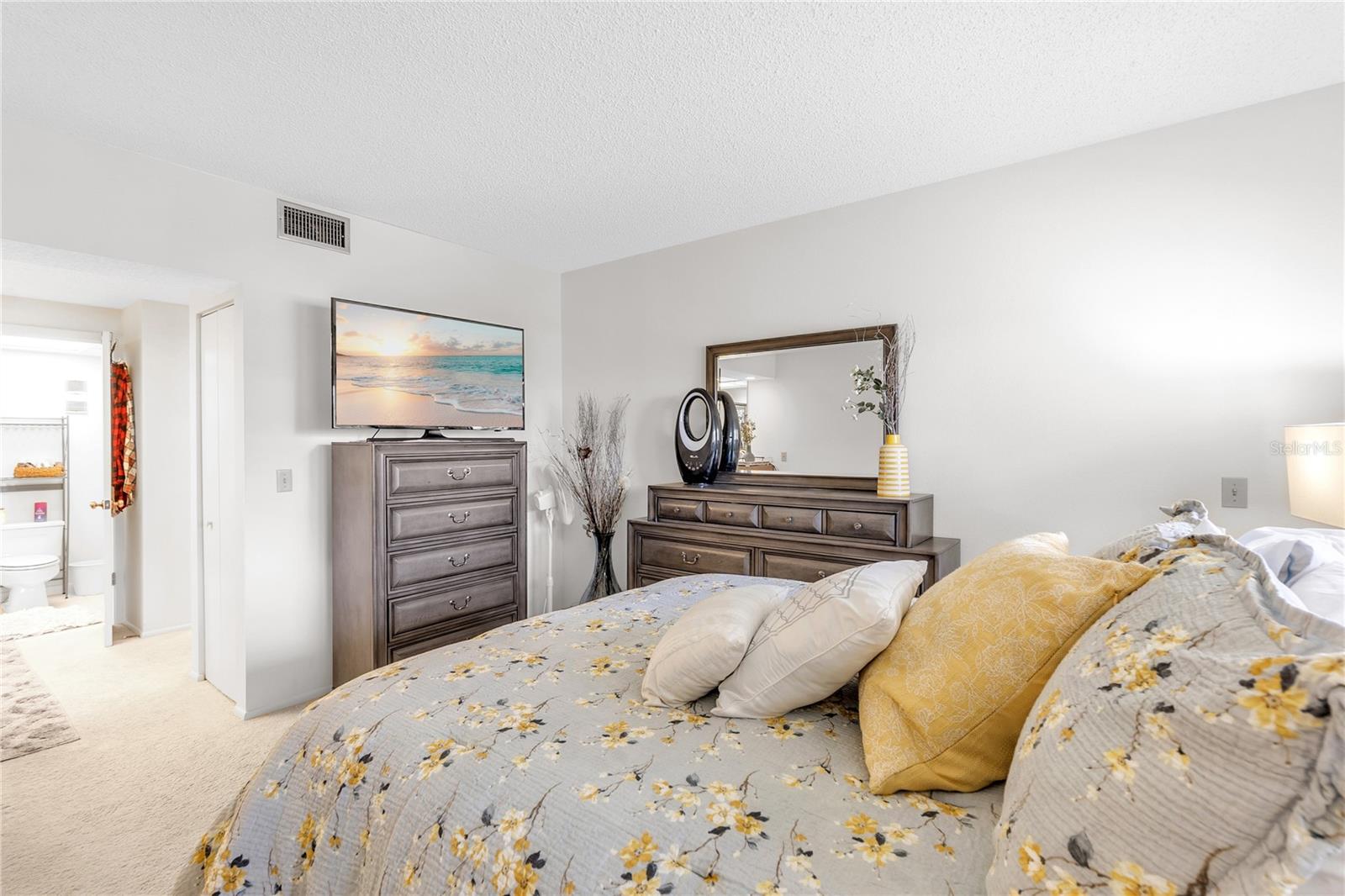 7218 CLOISTER DR #7218