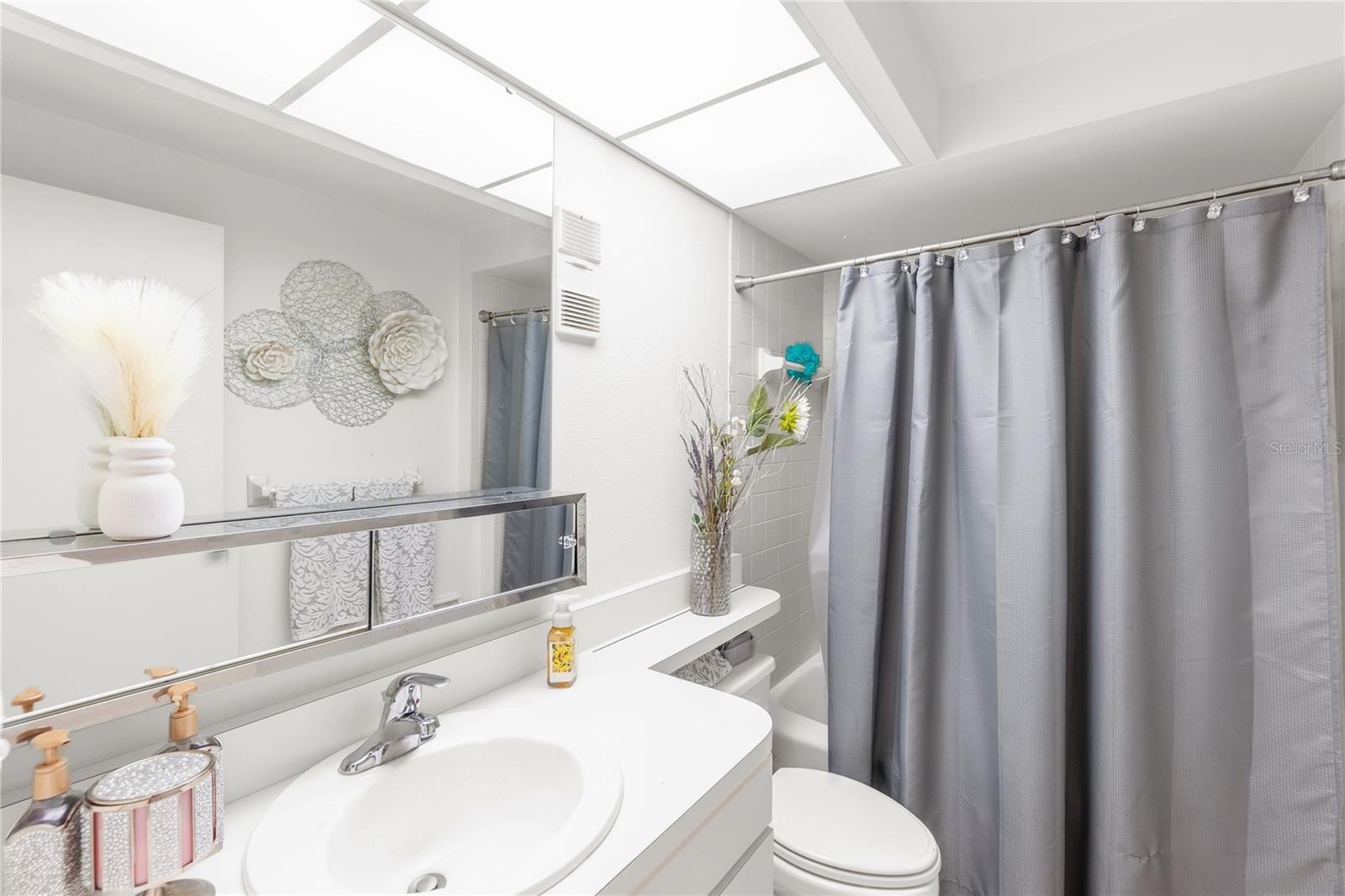 7218 CLOISTER DR #7218