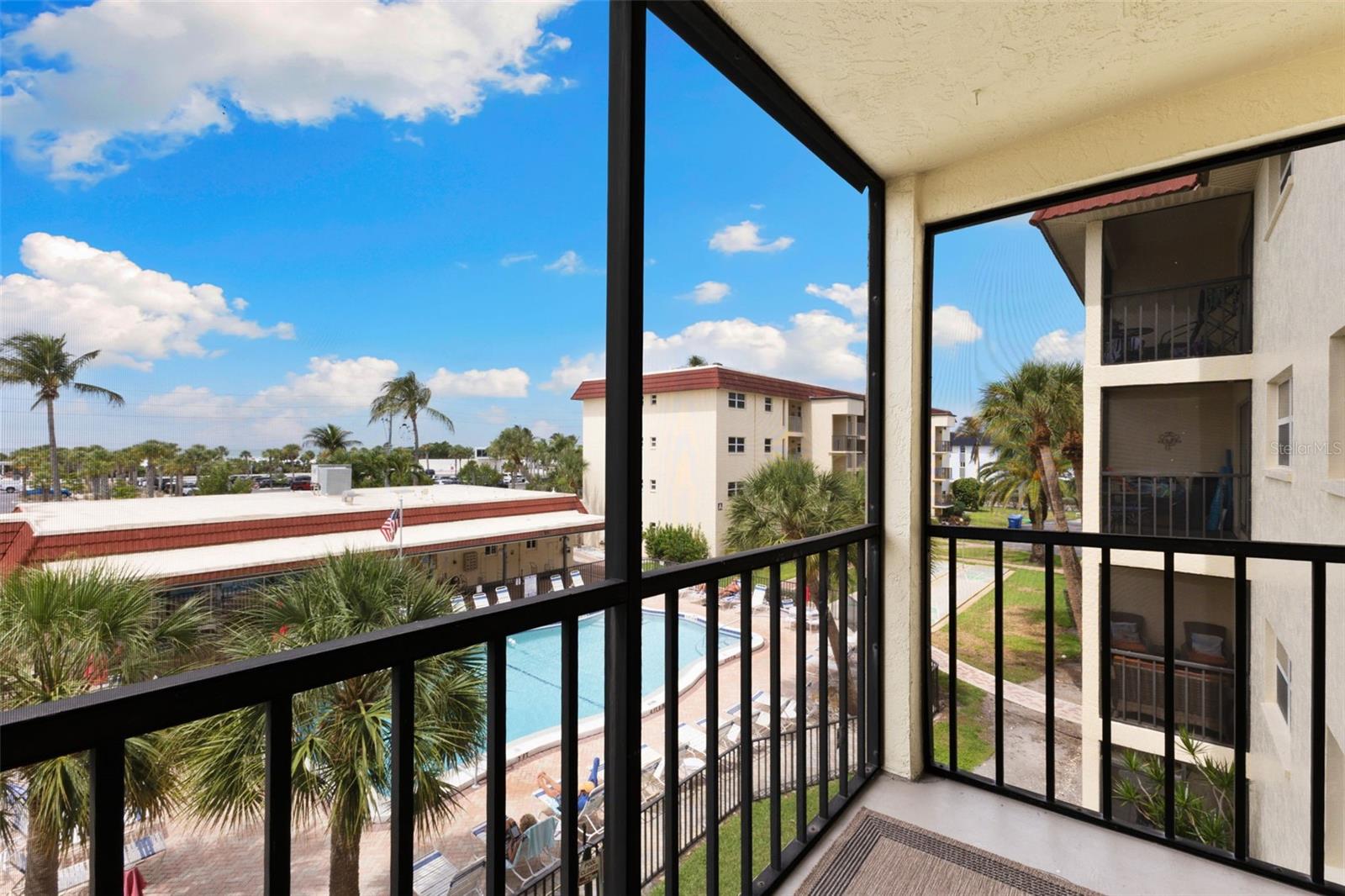 915 BEACH RD #318
