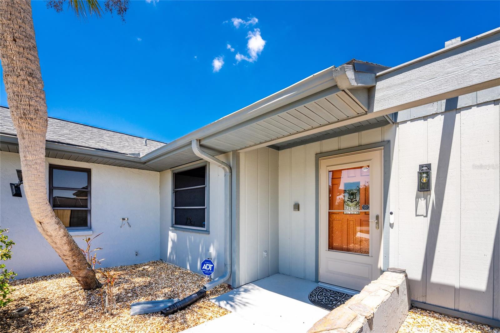 9340 SAINT CATHERINE AVE