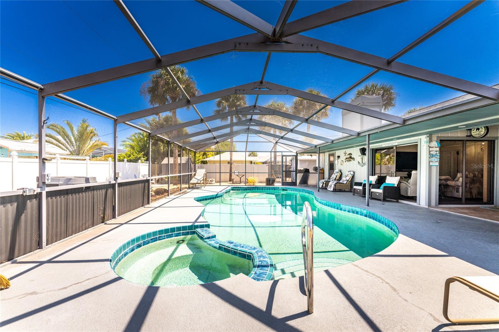 9340 SAINT CATHERINE AVE