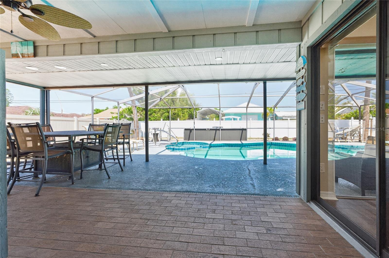 9340 SAINT CATHERINE AVE