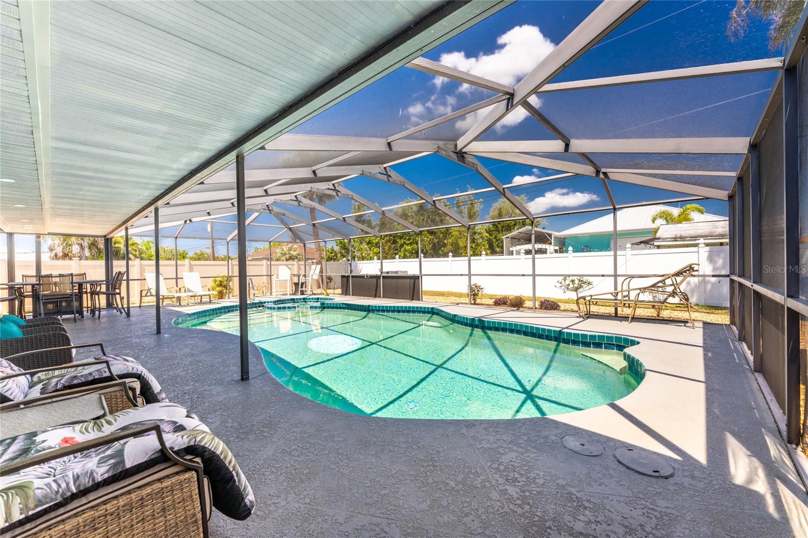 9340 SAINT CATHERINE AVE