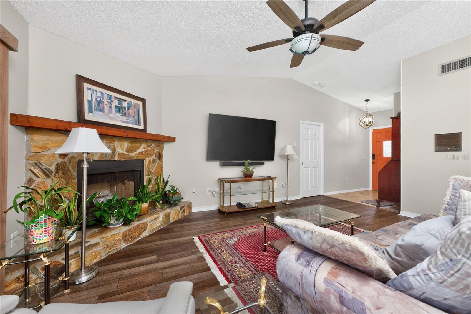 9340 SAINT CATHERINE AVE