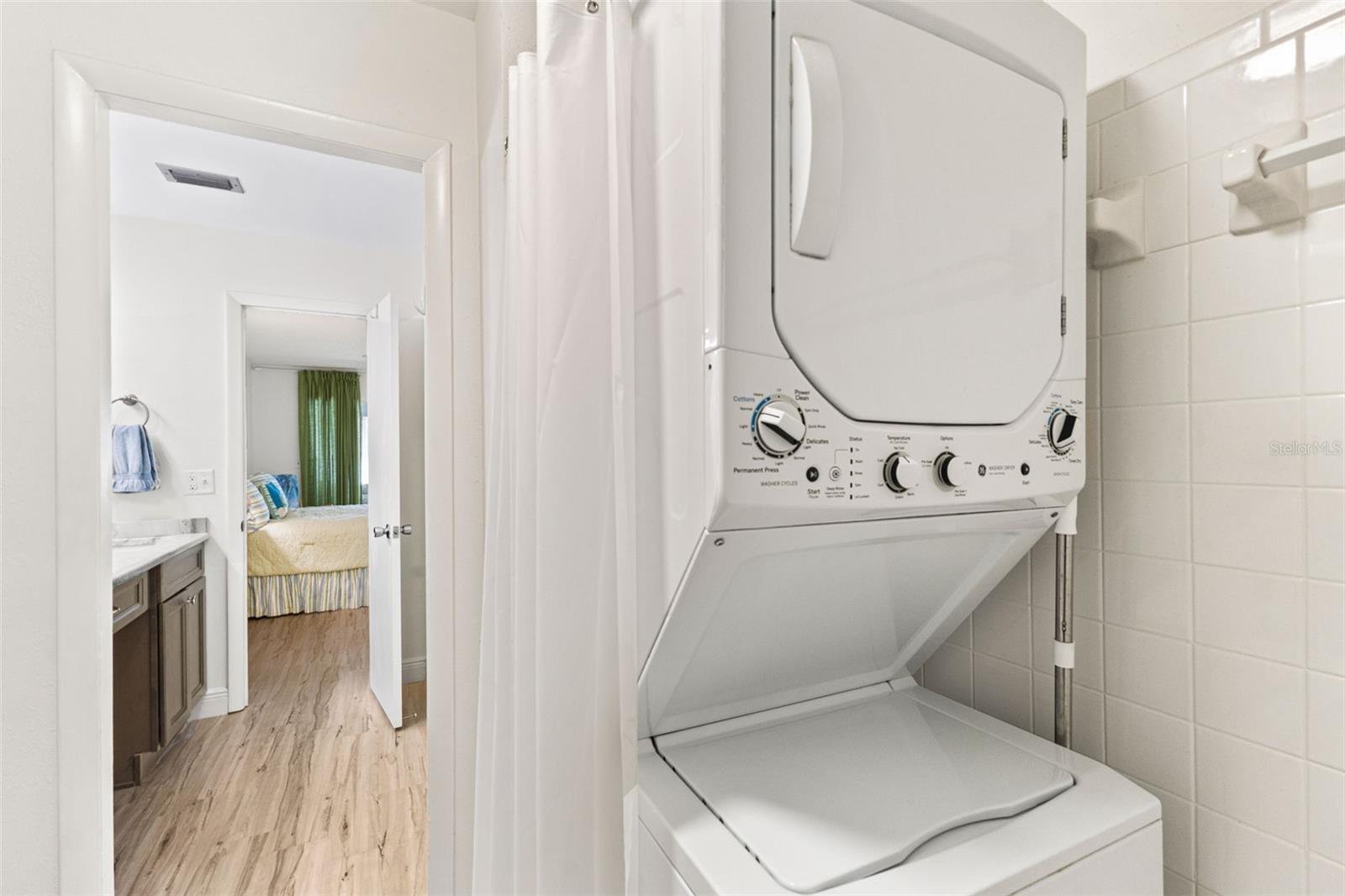 100 BLUFF VIEW DR #207B