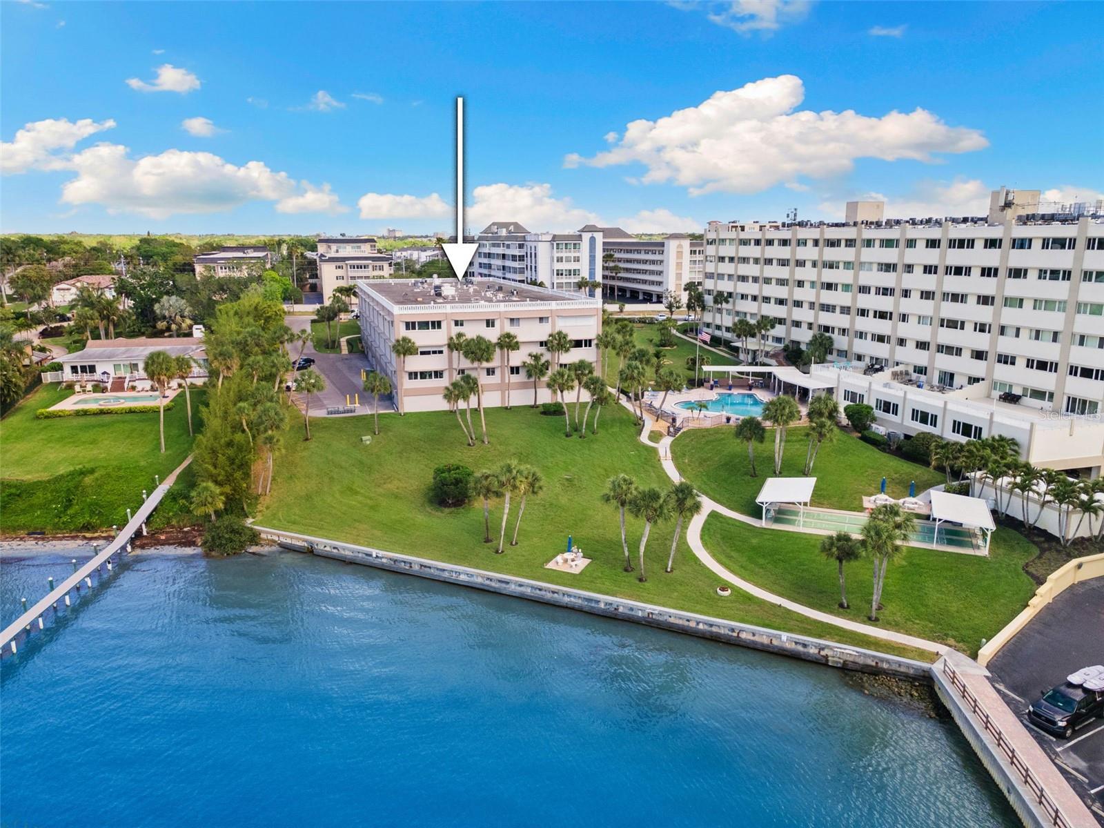 100 BLUFF VIEW DR #207B