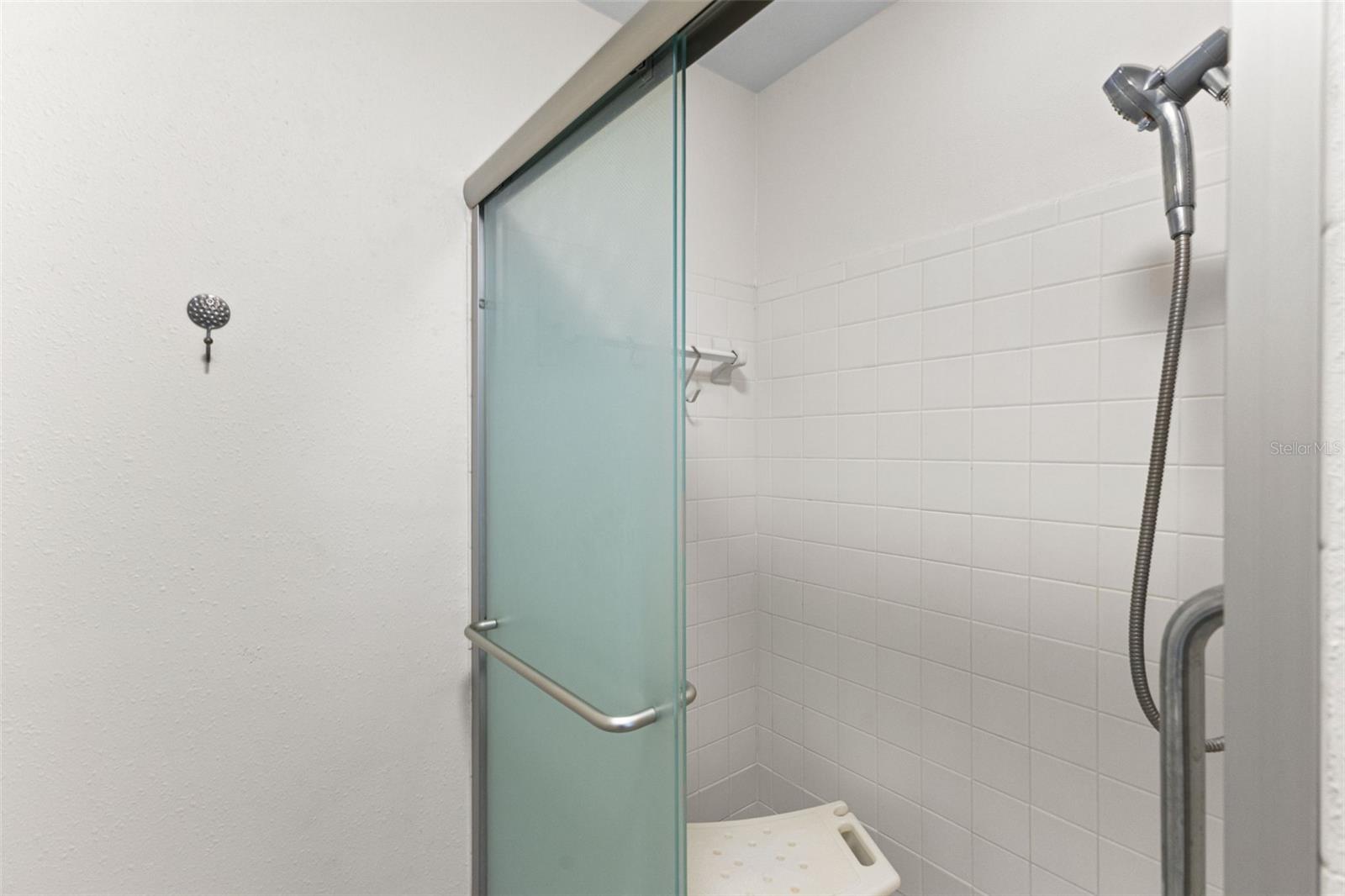 100 BLUFF VIEW DR #207B