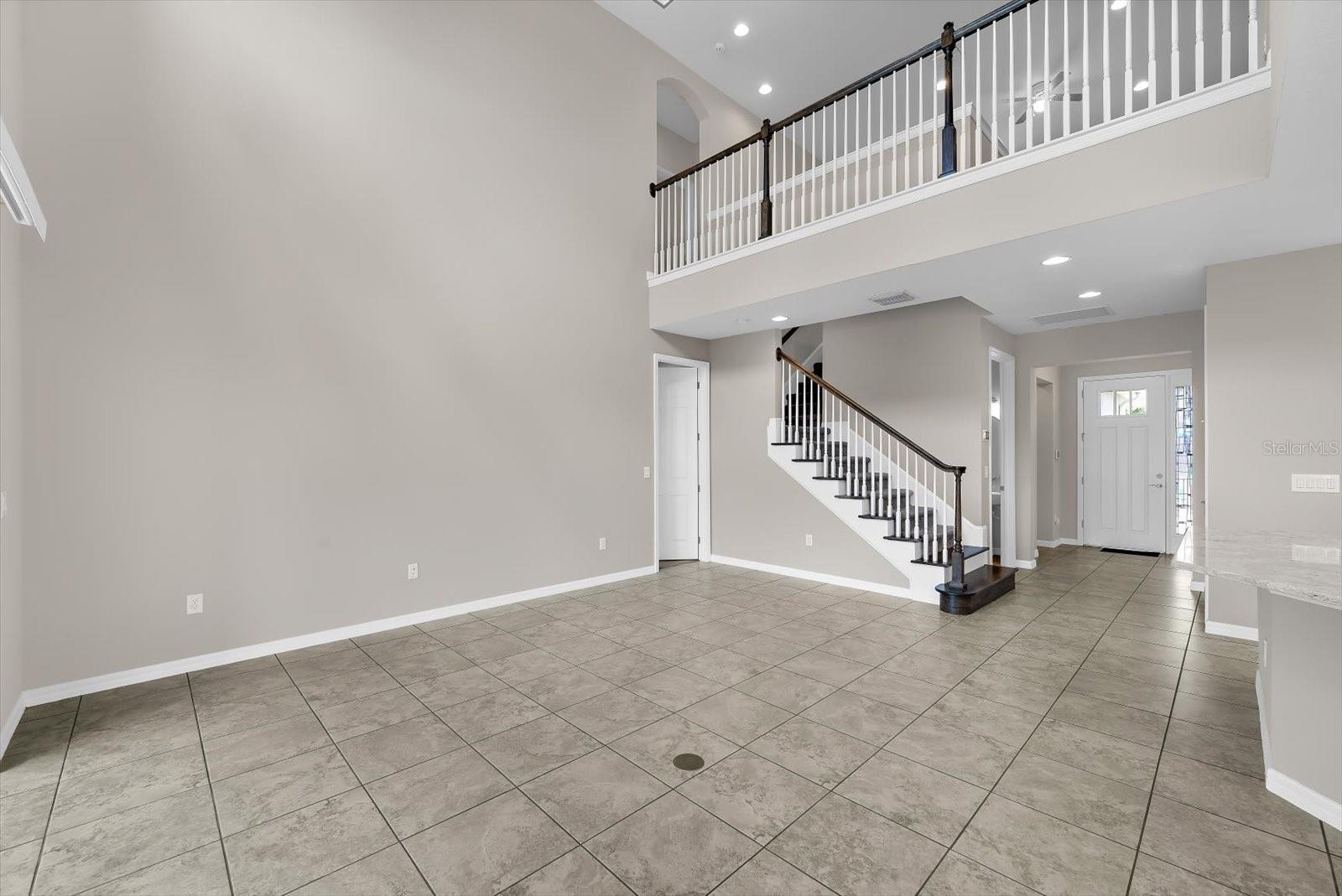 5633 MAIDENSTONE WAY