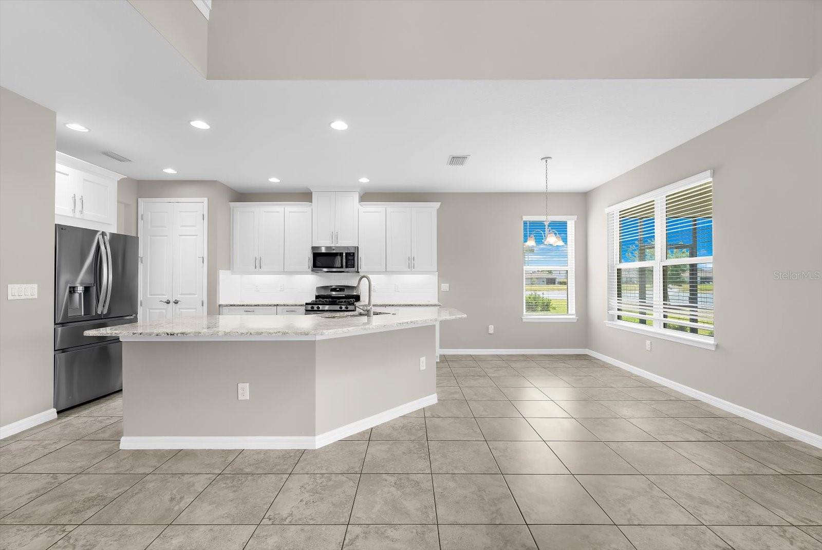 5633 MAIDENSTONE WAY