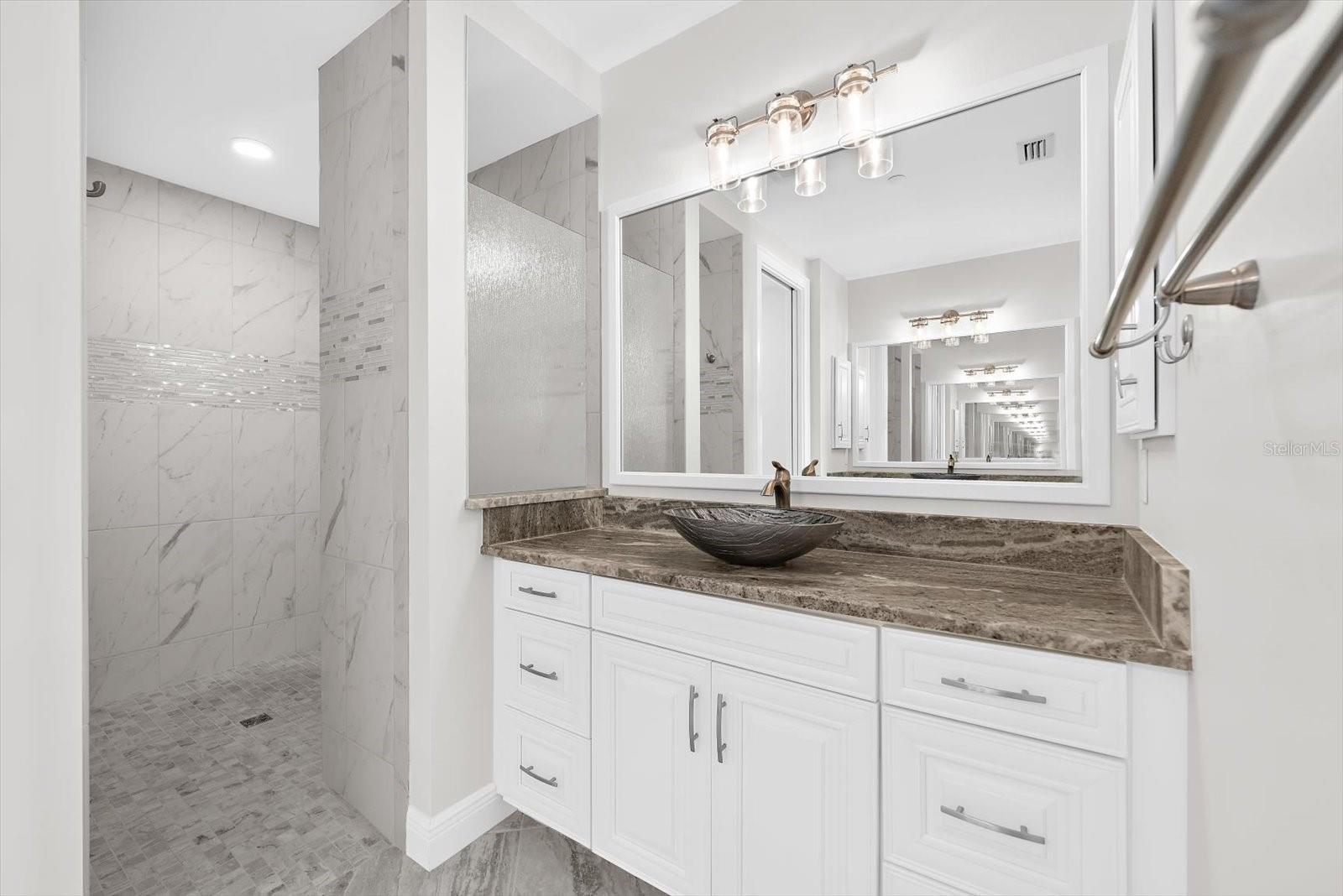 507 TAMIAMI TRL N #602