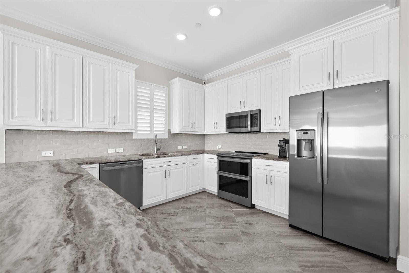 507 TAMIAMI TRL N #602