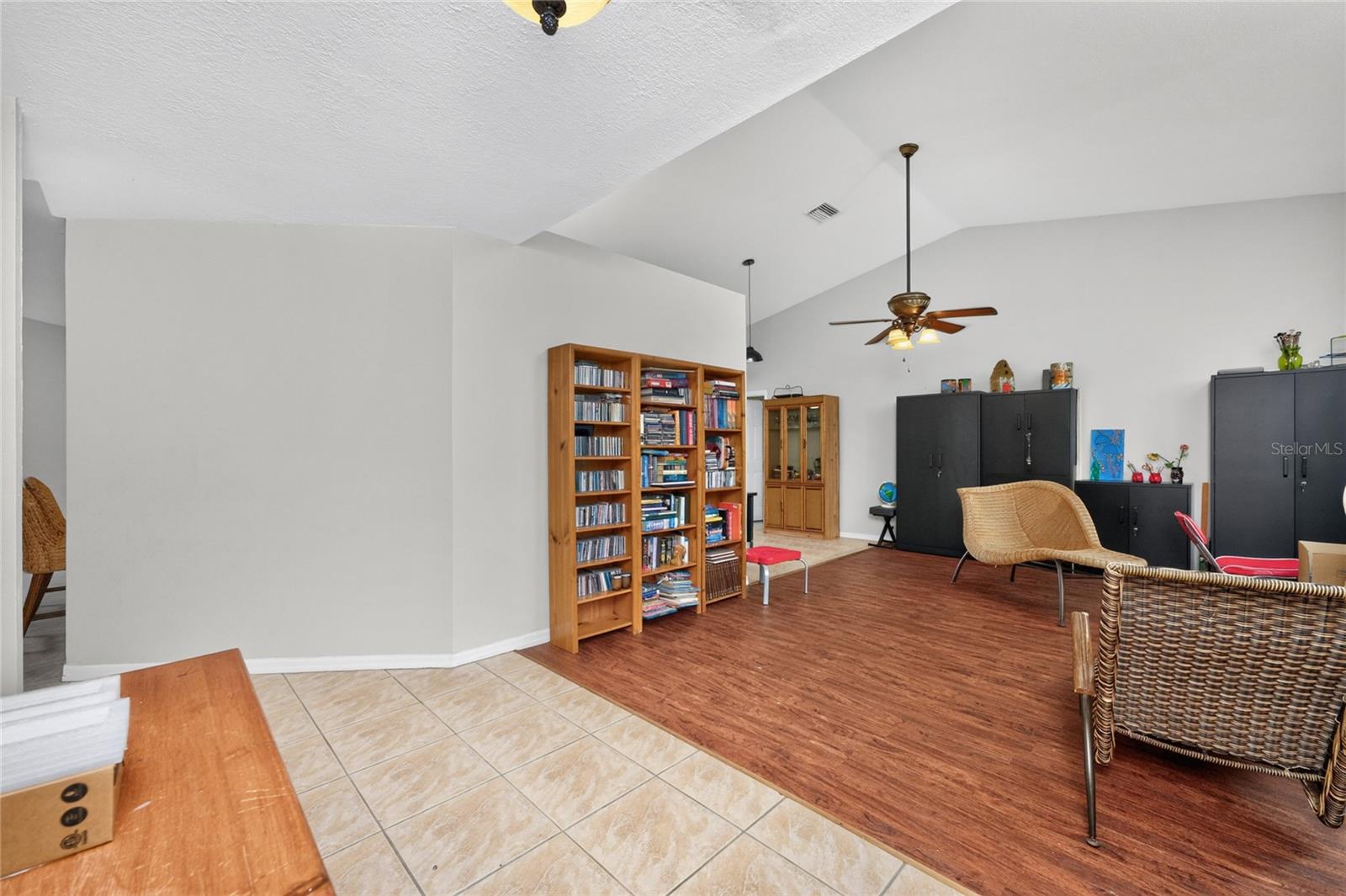 2466 NEWBURY ST