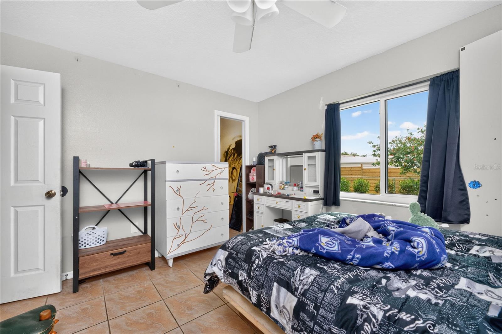 2466 NEWBURY ST