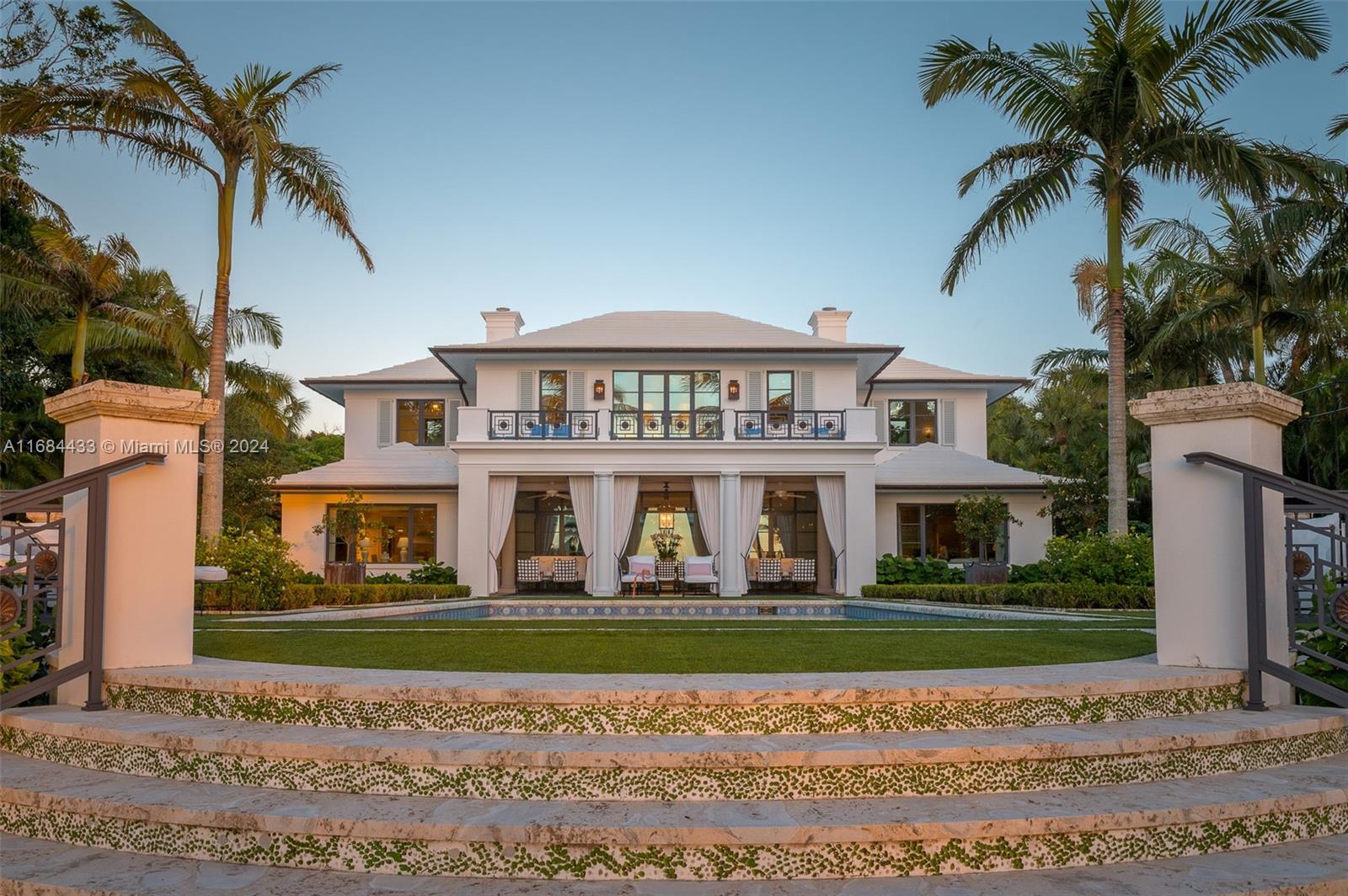 320 S Beach Rd