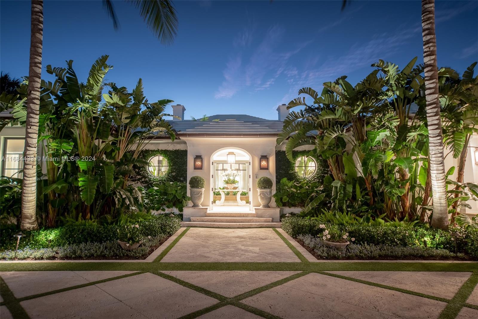 320 S Beach Rd