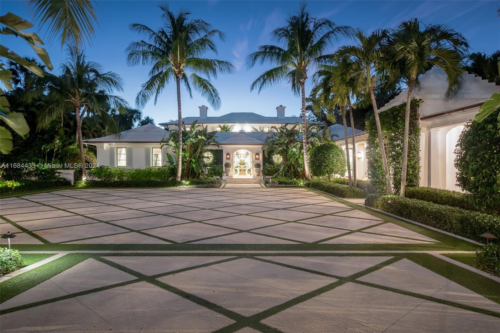 320 S Beach Rd