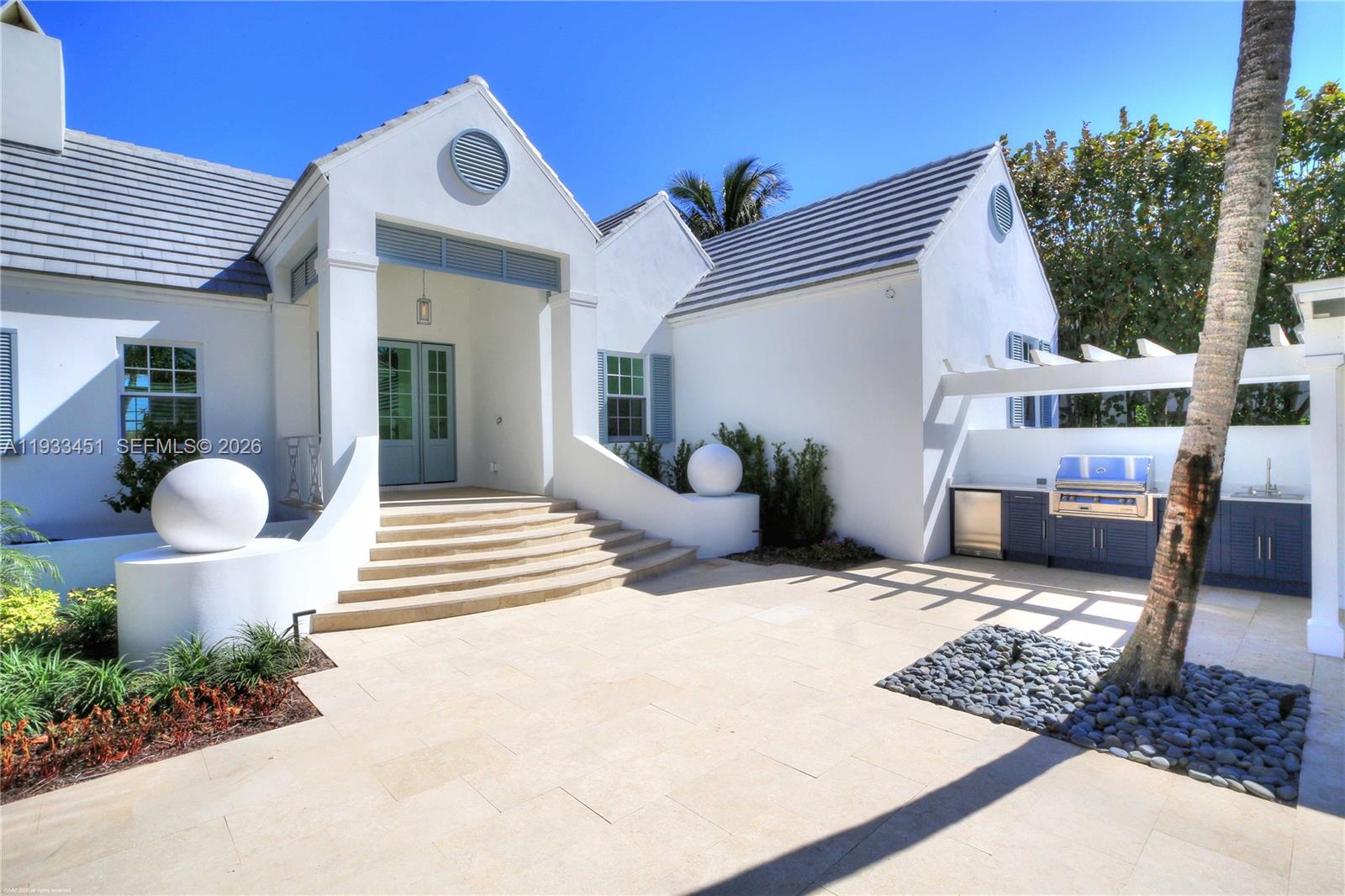 43 N Beach Rd
