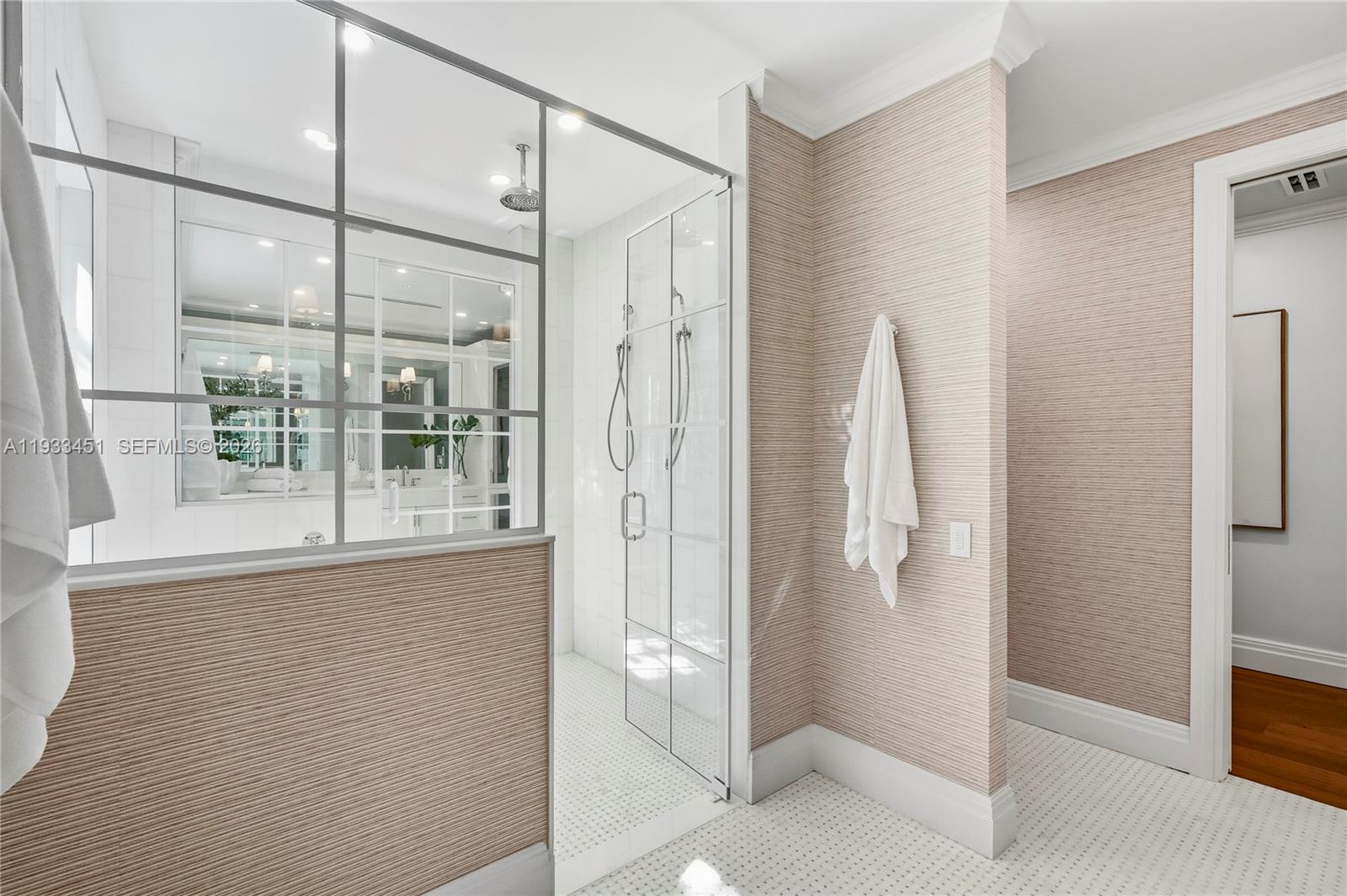 43 N Beach Rd