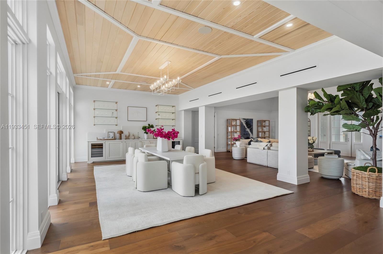 43 N Beach Rd