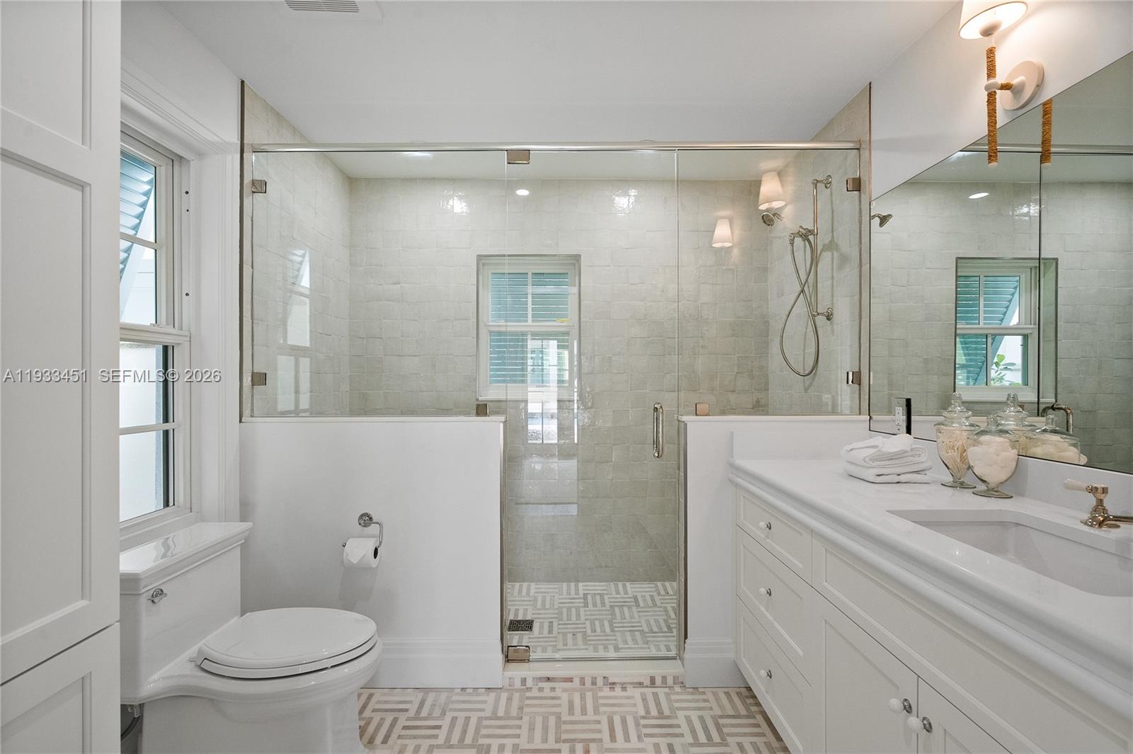43 N Beach Rd