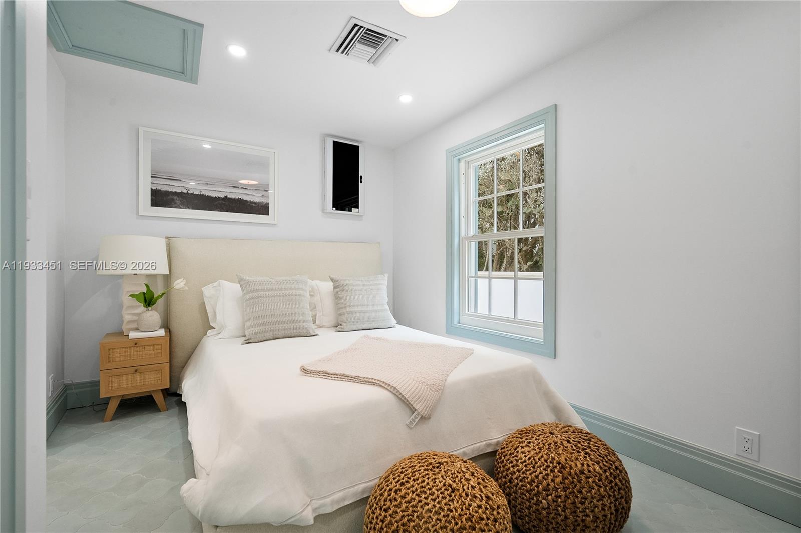 43 N Beach Rd