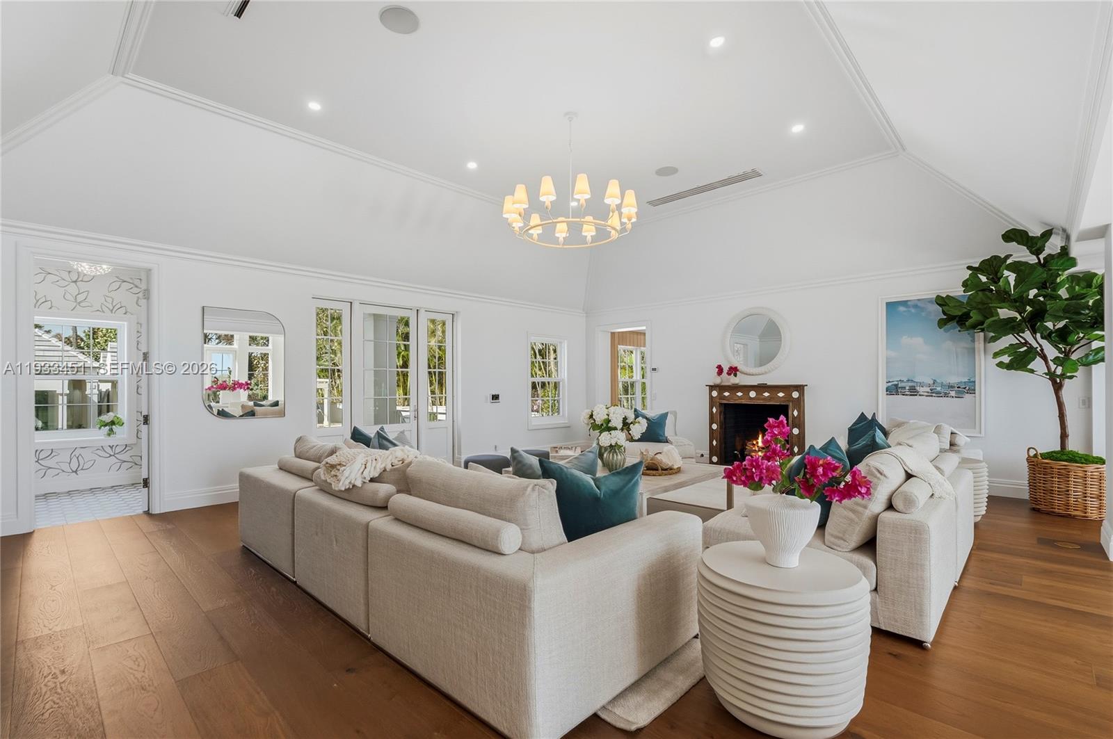 43 N Beach Rd