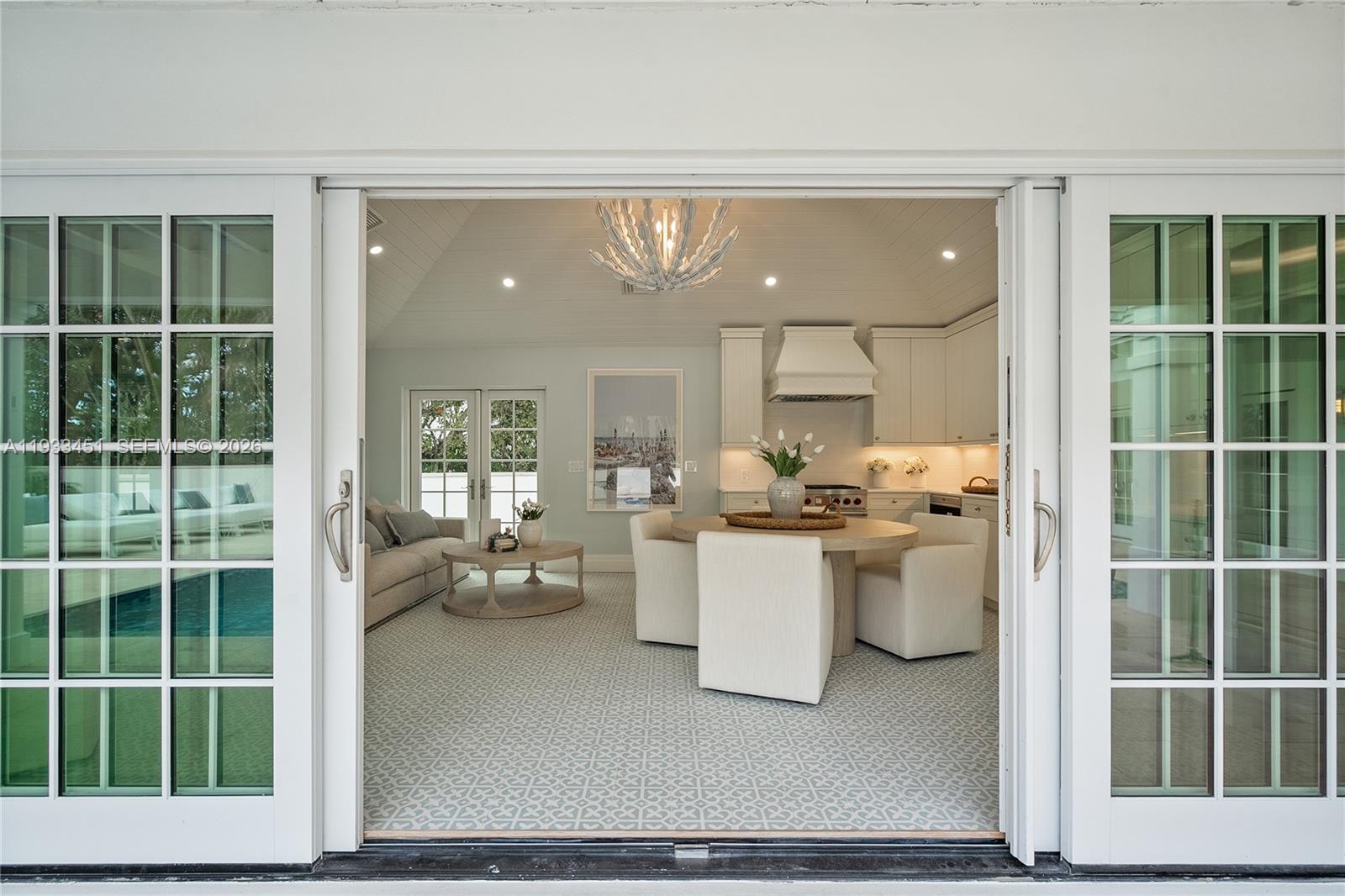43 N Beach Rd
