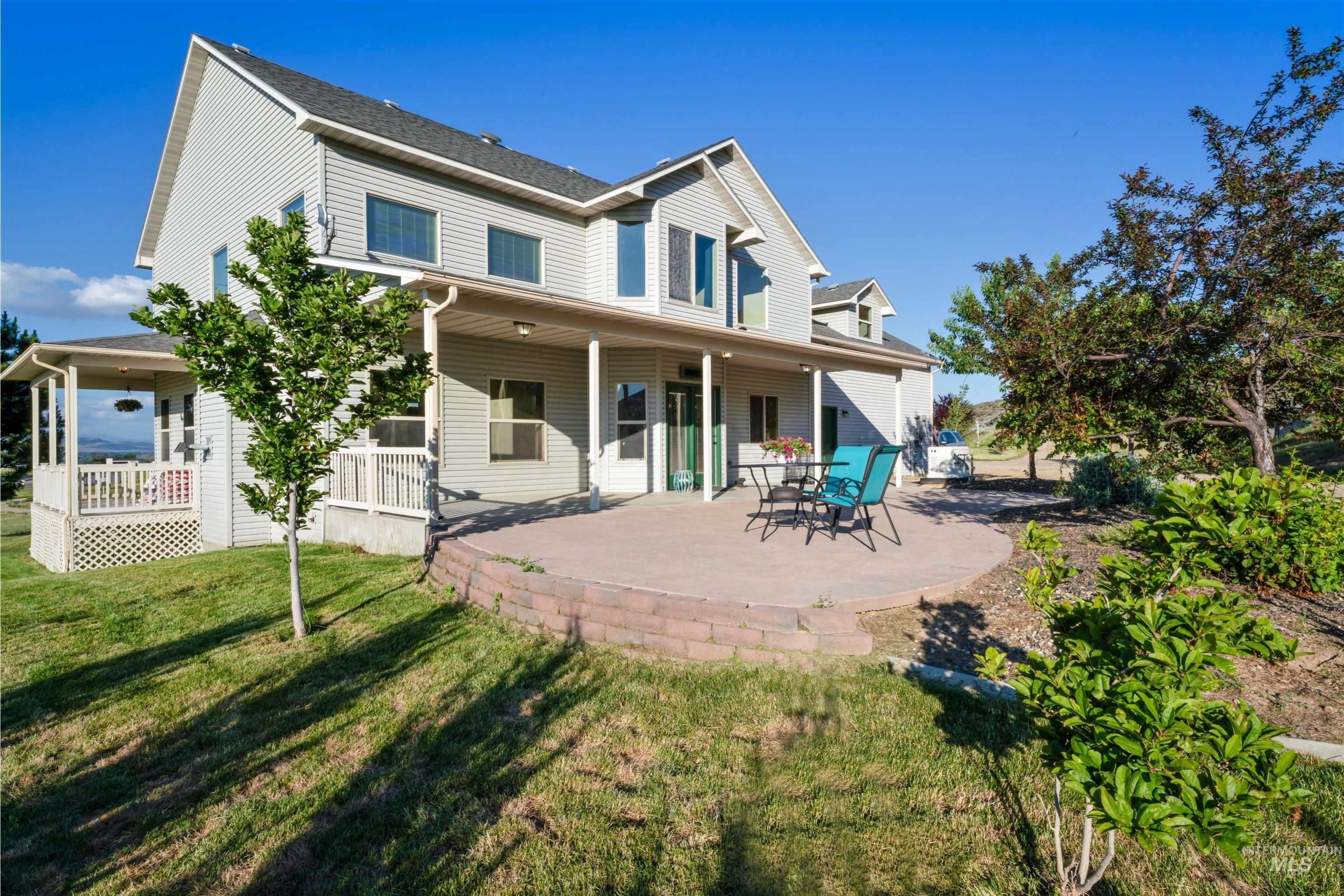 7055 Horse Haven Lane