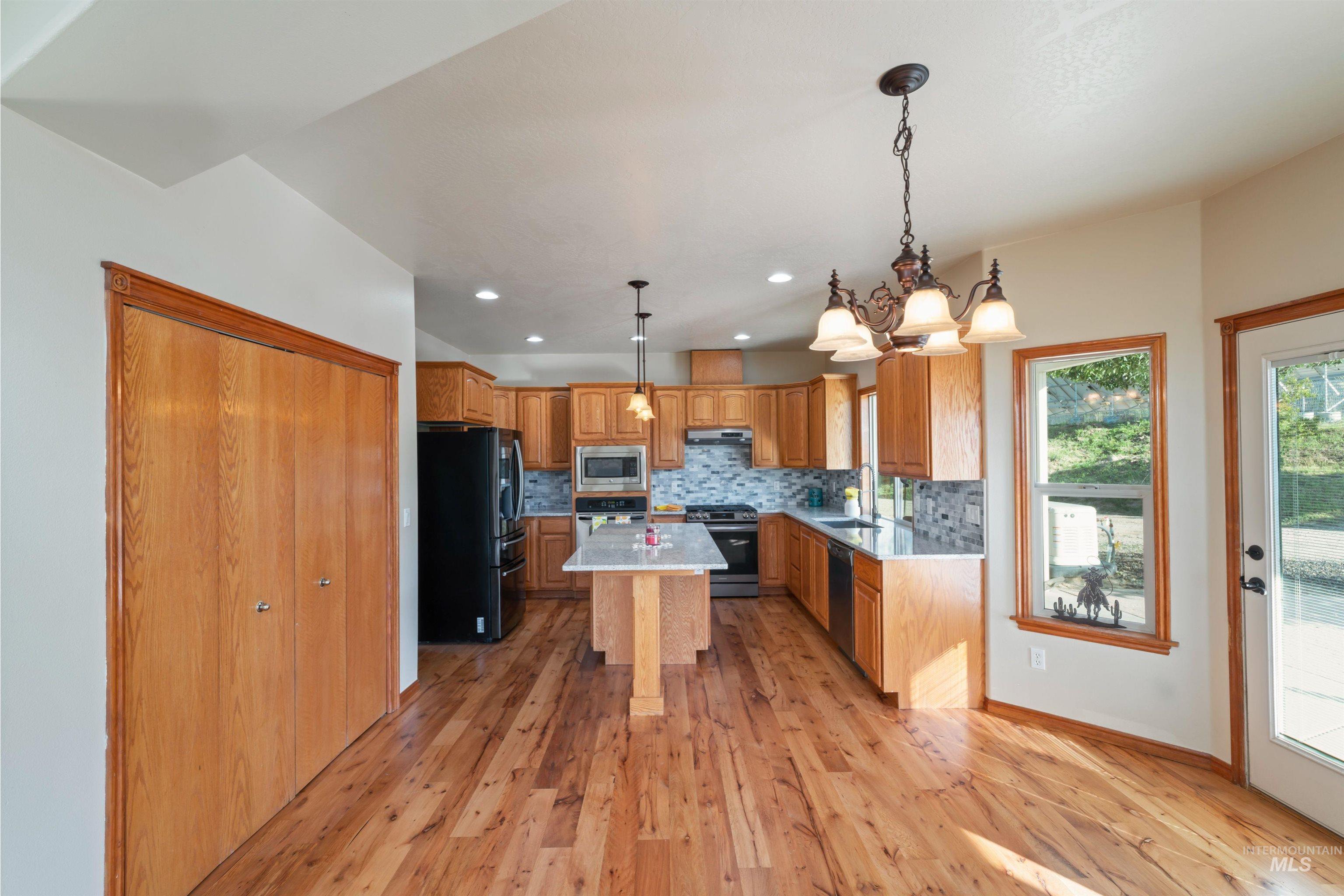 7055 Horse Haven Lane
