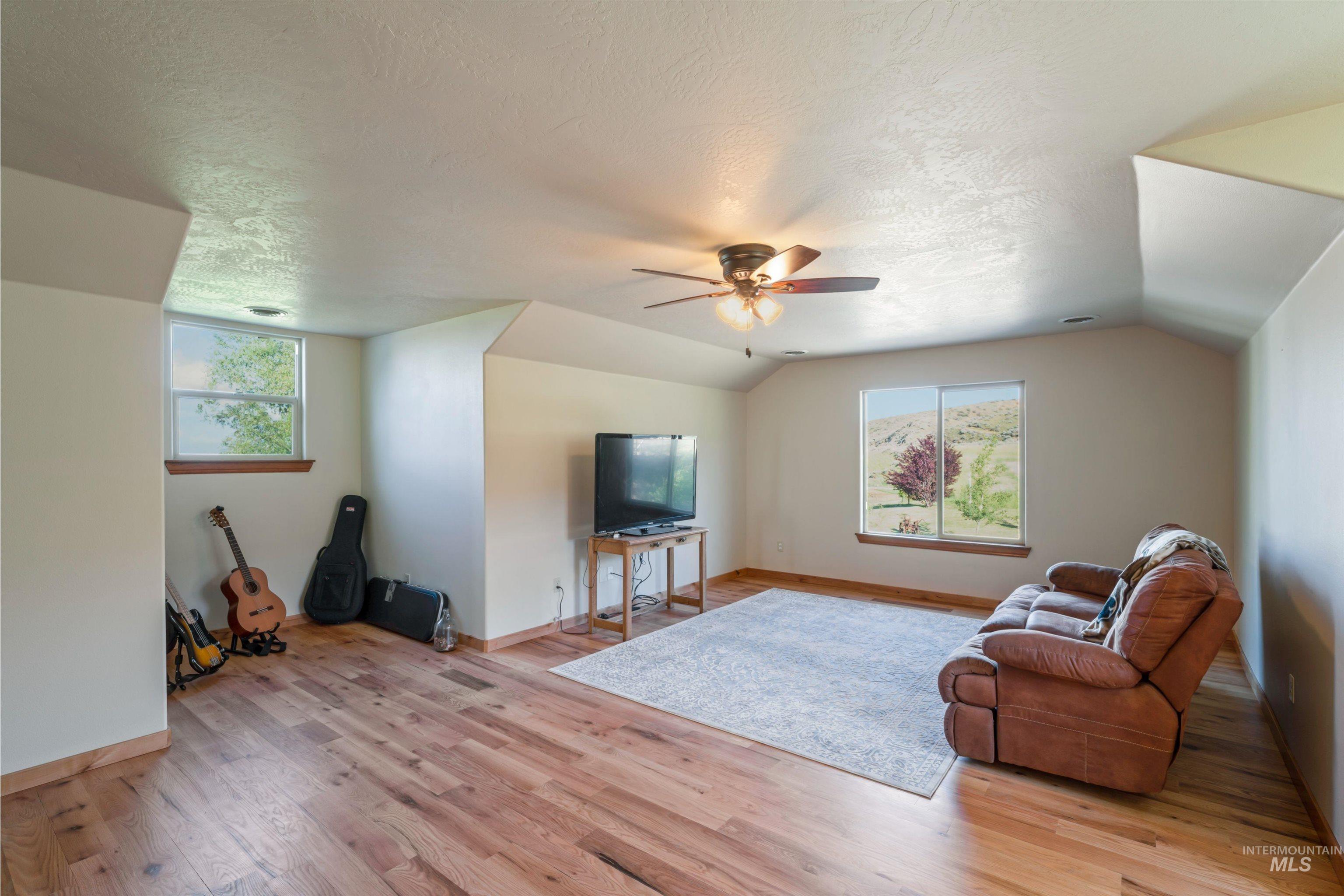 7055 Horse Haven Lane