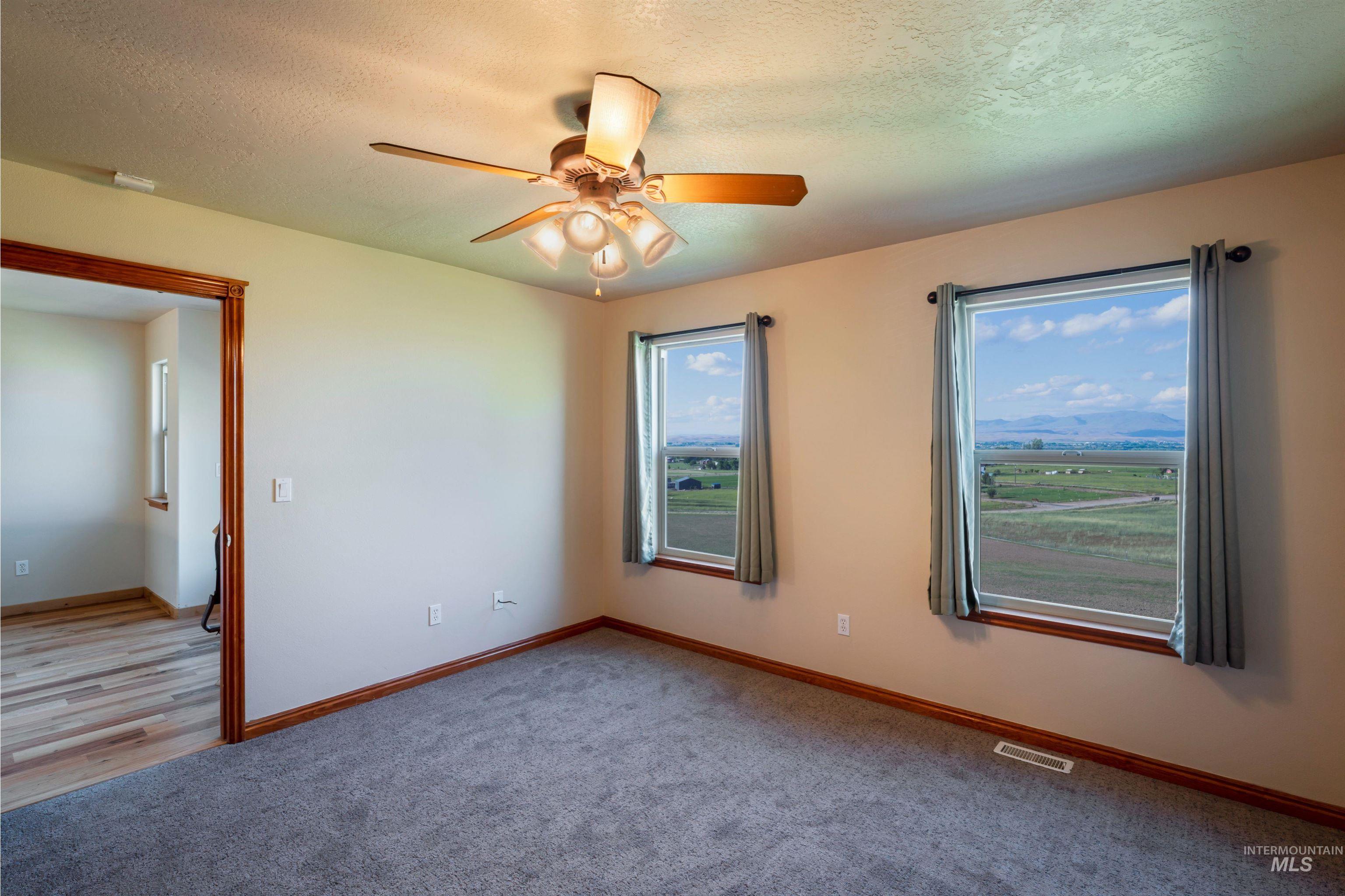 7055 Horse Haven Lane