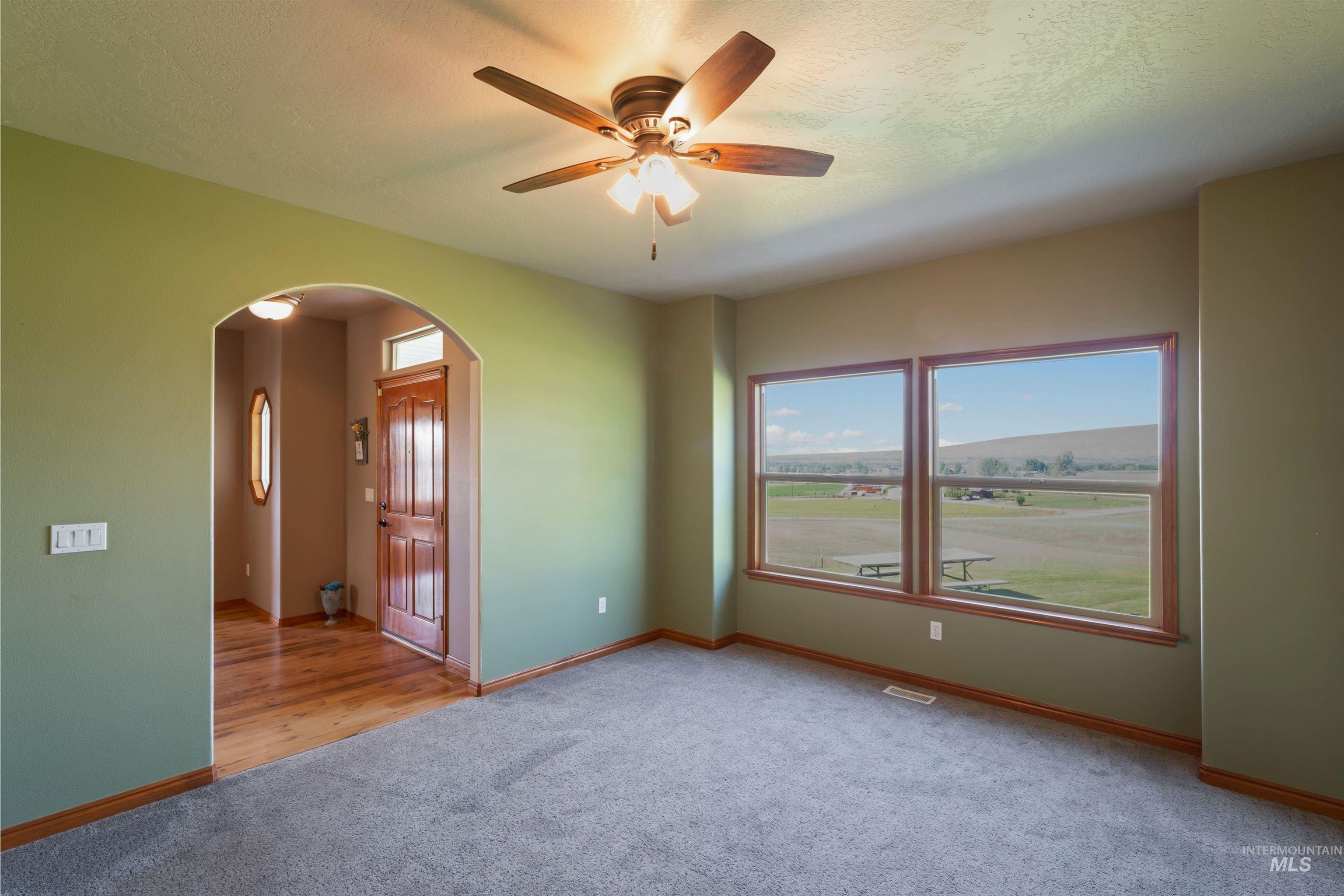 7055 Horse Haven Lane